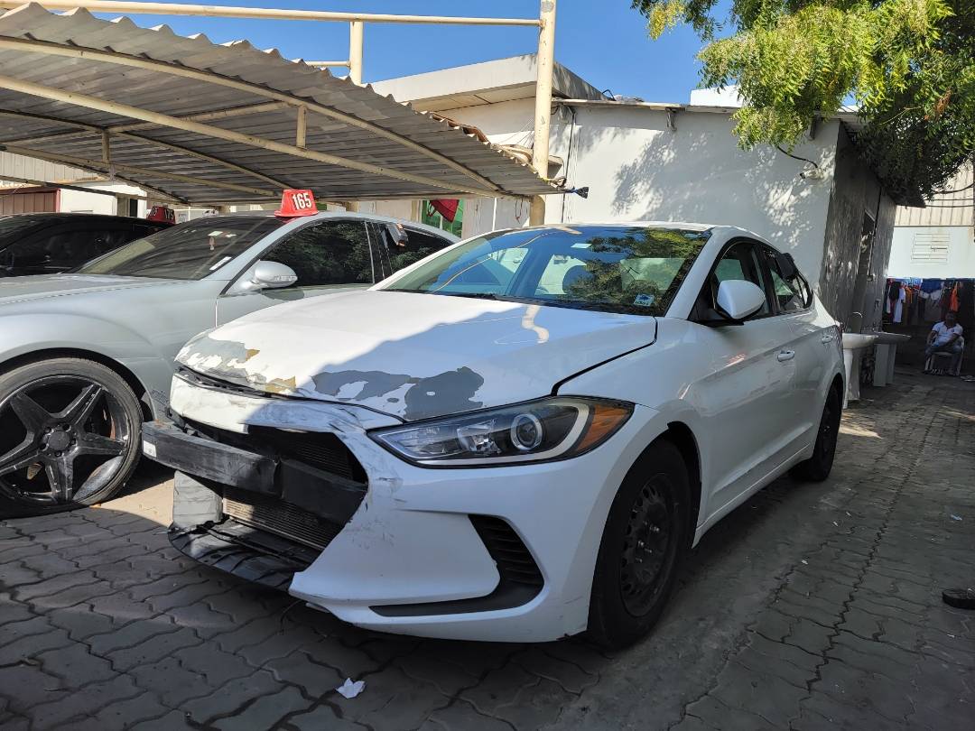 2017 HYUNDAI ELANTRA — 128822 Miles — Lot H091725 — Main - Marhaba Auctions Used Cars - Image 5