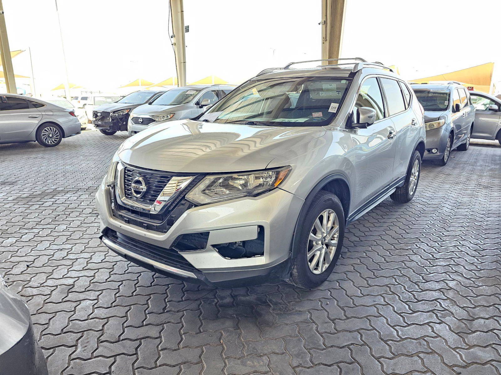 NISSAN ROGUE 2017 - Marhaba Auction Used Cars - Image 5