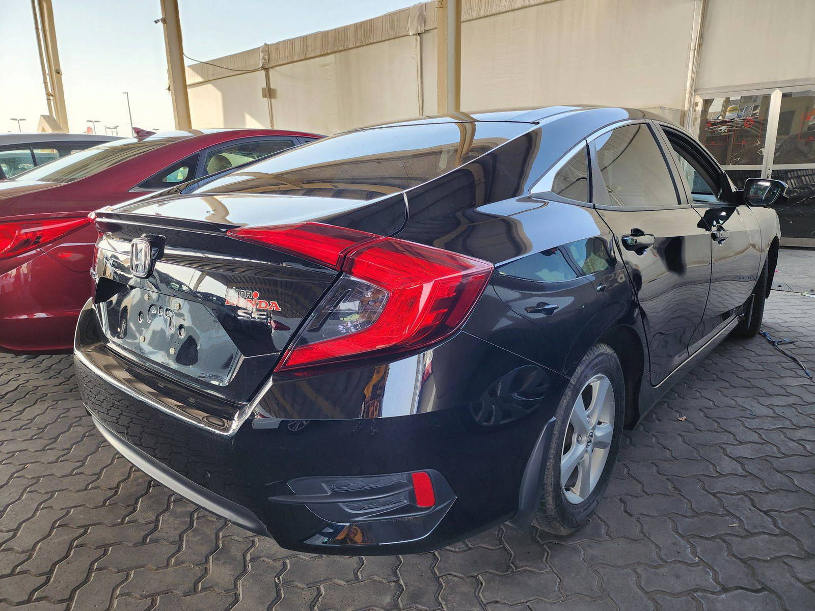 2018 HONDA CIVIC — 62841 KM — Lot 036441 — Ind. 12 - Marhaba Auctions Used Cars - Image 3