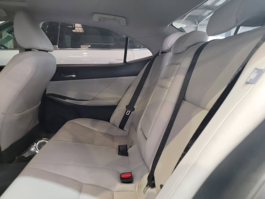 2014 LEXUS IS 250 — 121115 Miles — Lot 1E5002907 — Main - Marhaba Auctions Used Cars - Image 7