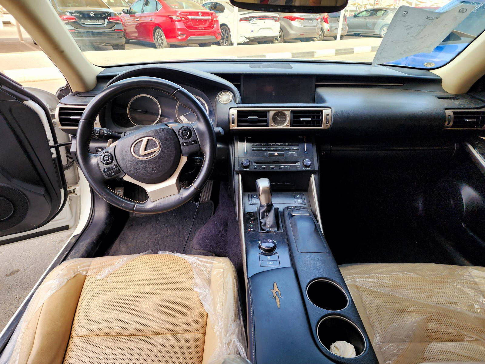 2014 LEXUS IS 250 — 100619 Miles — Lot 25E5005961 — Souq - Marhaba Auctions Used Cars - Image 7