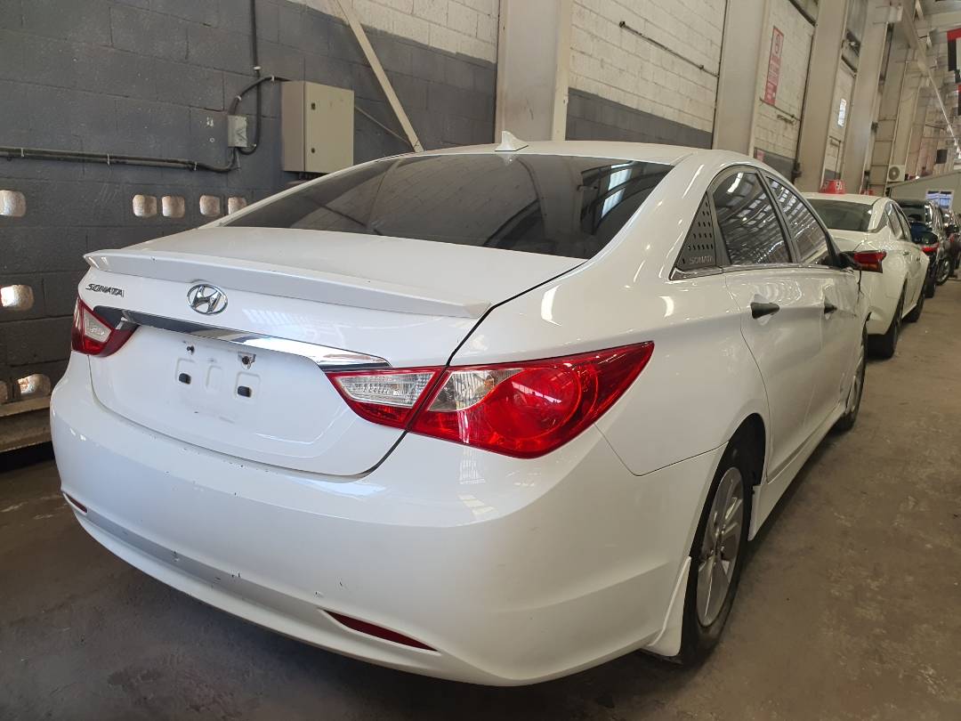 2014 HYUNDAI SONATA — 153402 Miles — Lot H816651 — Main - Marhaba Auctions Used Cars - Image 3