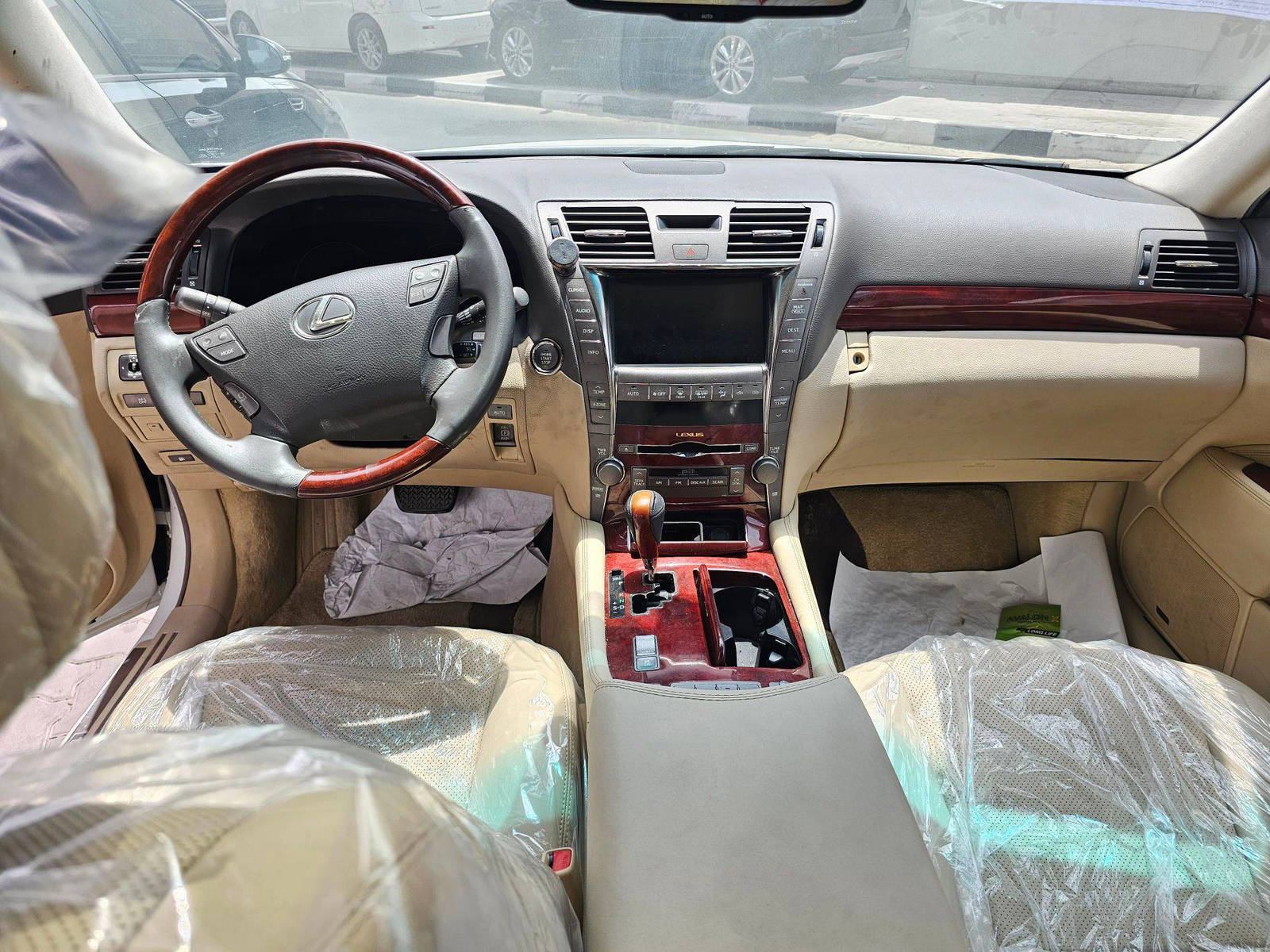 2008 LEXUS LS 460 — 243241 KM — Lot 585030680 — Main - Marhaba Auctions Used Cars - Image 8