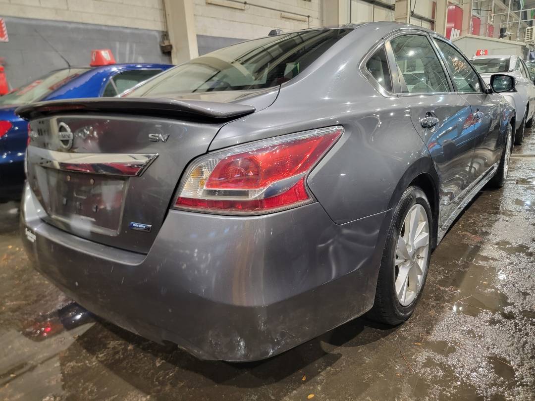 2014 NISSAN ALTIMA — 213851 Miles — Lot 38069925 - Marhaba Auctions Used Cars - Image 4