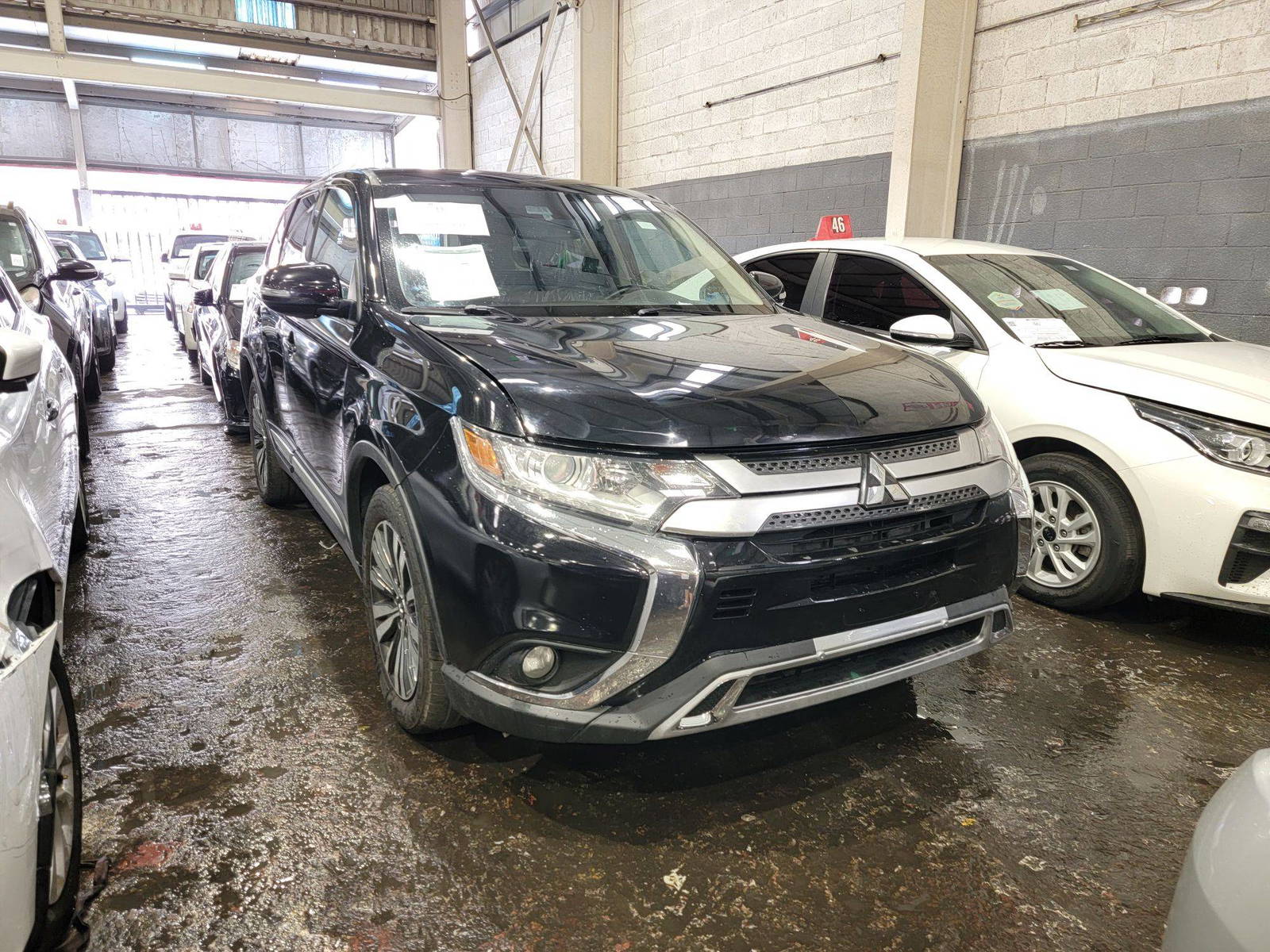 MITSUBISHI OUTLANDER 2020 - Marhaba Auction Used Cars - Image 3