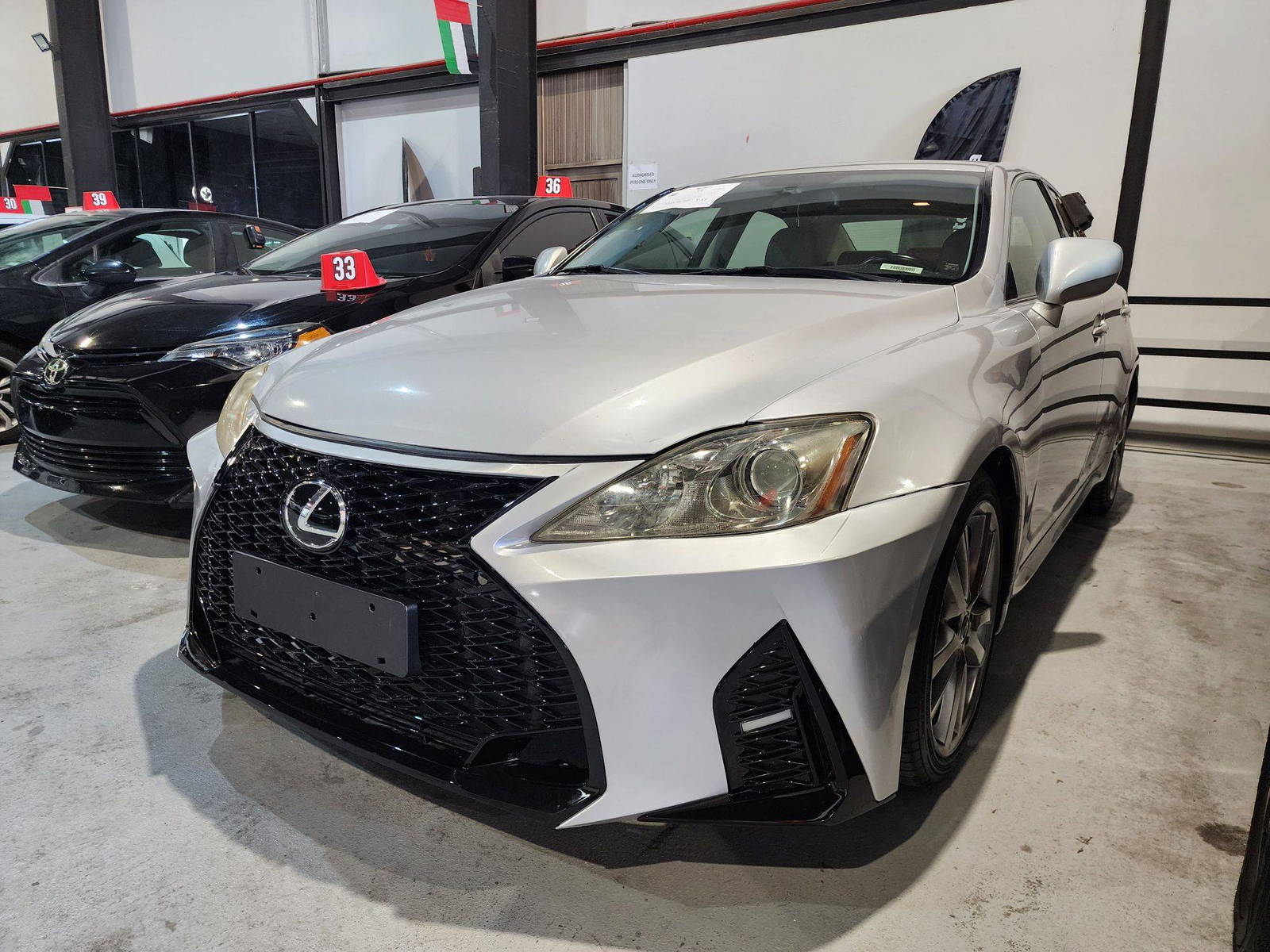 2008 LEXUS IS-350 — 276975 Miles — Lot 18706 — Al Quoz - Marhaba Auctions Used Cars - Image 3