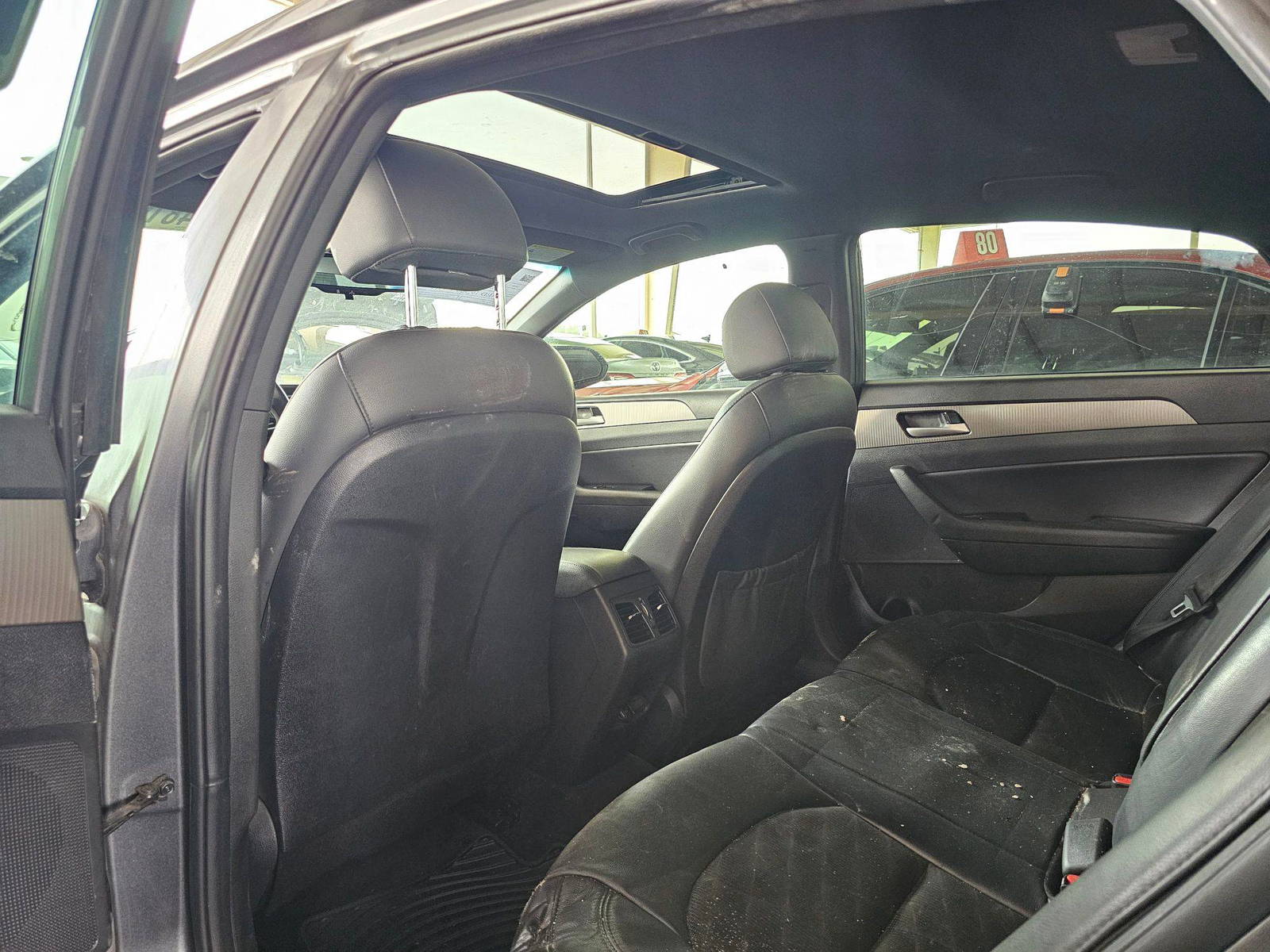 HYUNDAI SONATA 2018 - Marhaba Auction Used Cars - Image 6