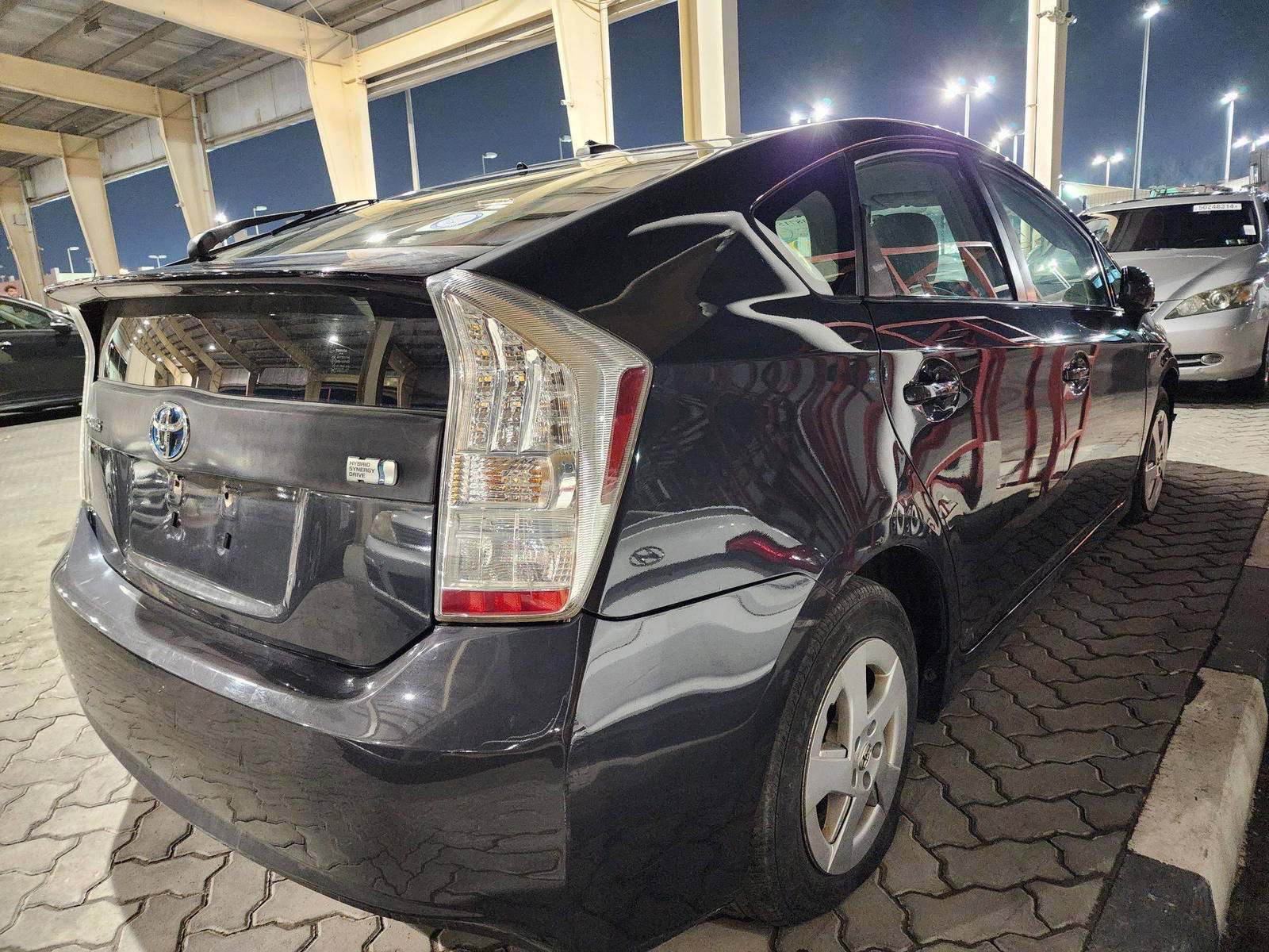 2010 TOYOTA PRIUS — 304313 Miles — Lot 38715940 — Souq - Marhaba Auctions Used Cars - Image 3