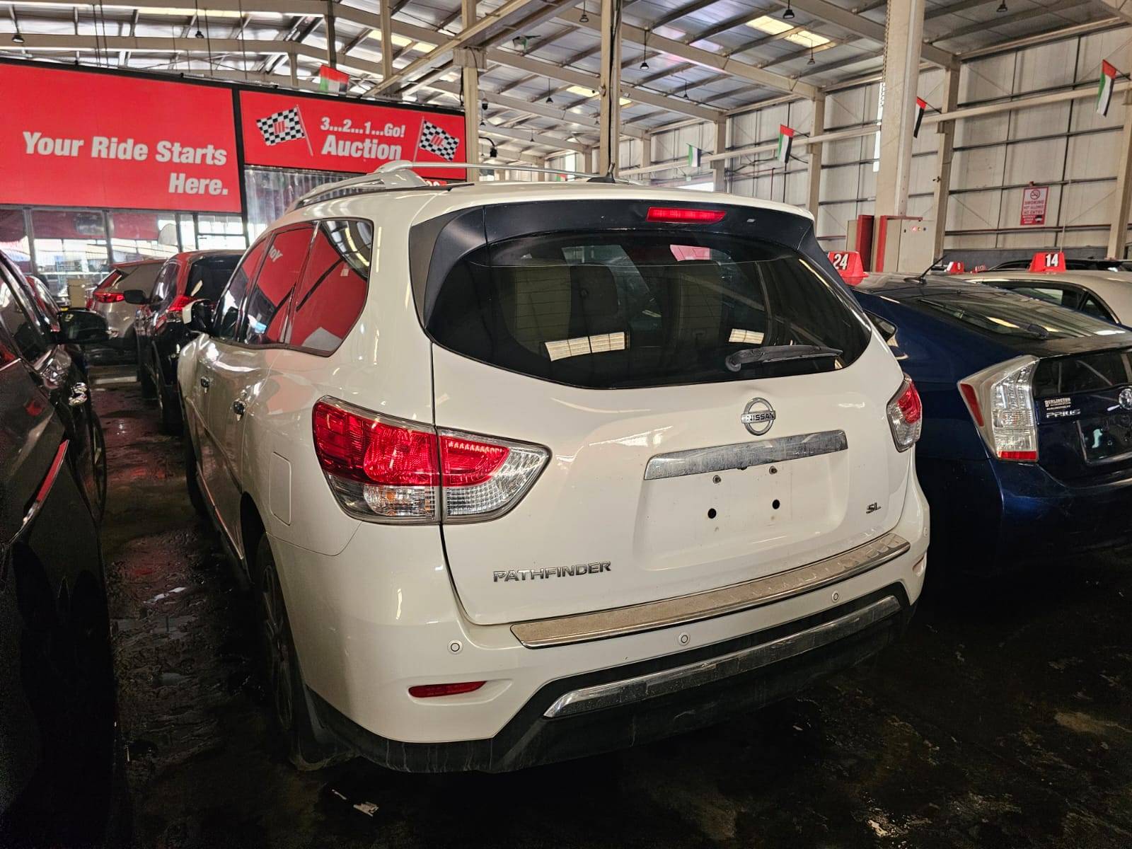 2013 NISSAN PATHFINDER — 202185 Miles — Lot 44314294 — Main - Marhaba Auctions Used Cars - Image 3