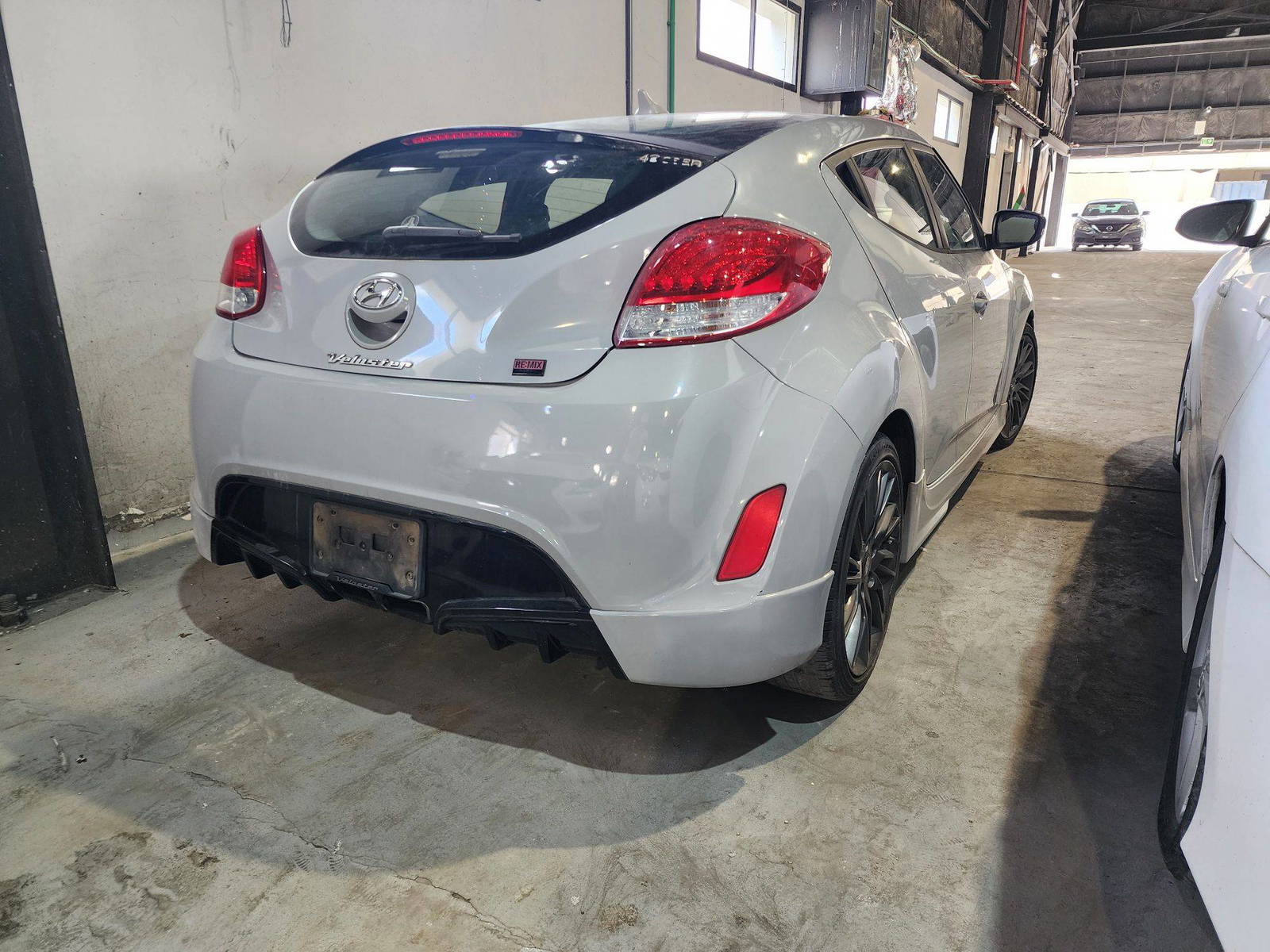 2013 HYUNDAI VELOSTER — 137857 Miles — Lot 80698085 — Al Quoz - Marhaba Auctions Used Cars - Image 5