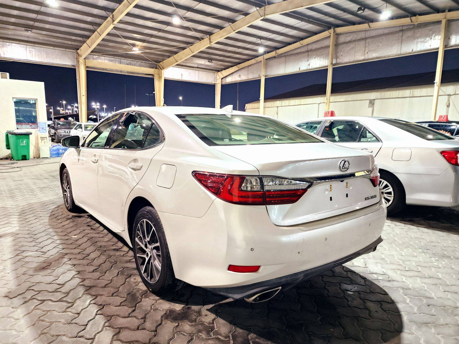 2016 LEXUS ES 350 — 110078 Miles — Lot G2229105 — Main - Marhaba Auctions Used Cars - Image 3