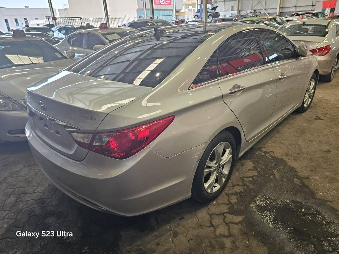 2010 HYUNDAI SONATA — 162374 KM — Lot 25656 — Main - Marhaba Auctions Used Cars - Image 5