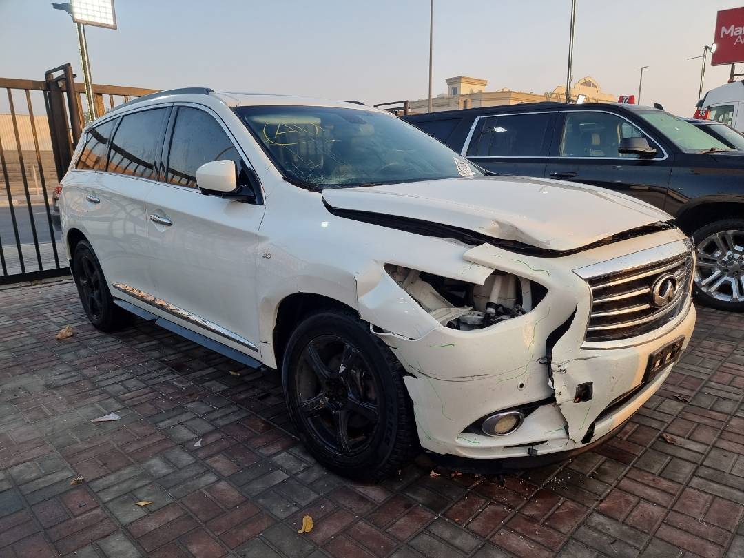 2015 INFINITI QX60 — 136472 KM — Lot 215487 — Main - Marhaba Auctions Used Cars - Image 3
