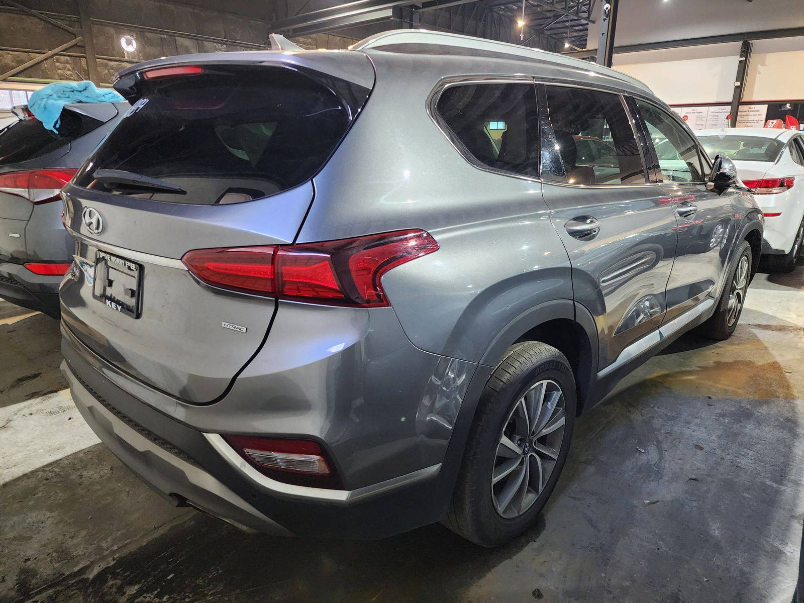 2019 HYUNDAI SANTA FE — 108624 Miles — Lot 79884 — Al Quoz - Marhaba Auctions Used Cars - Image 4