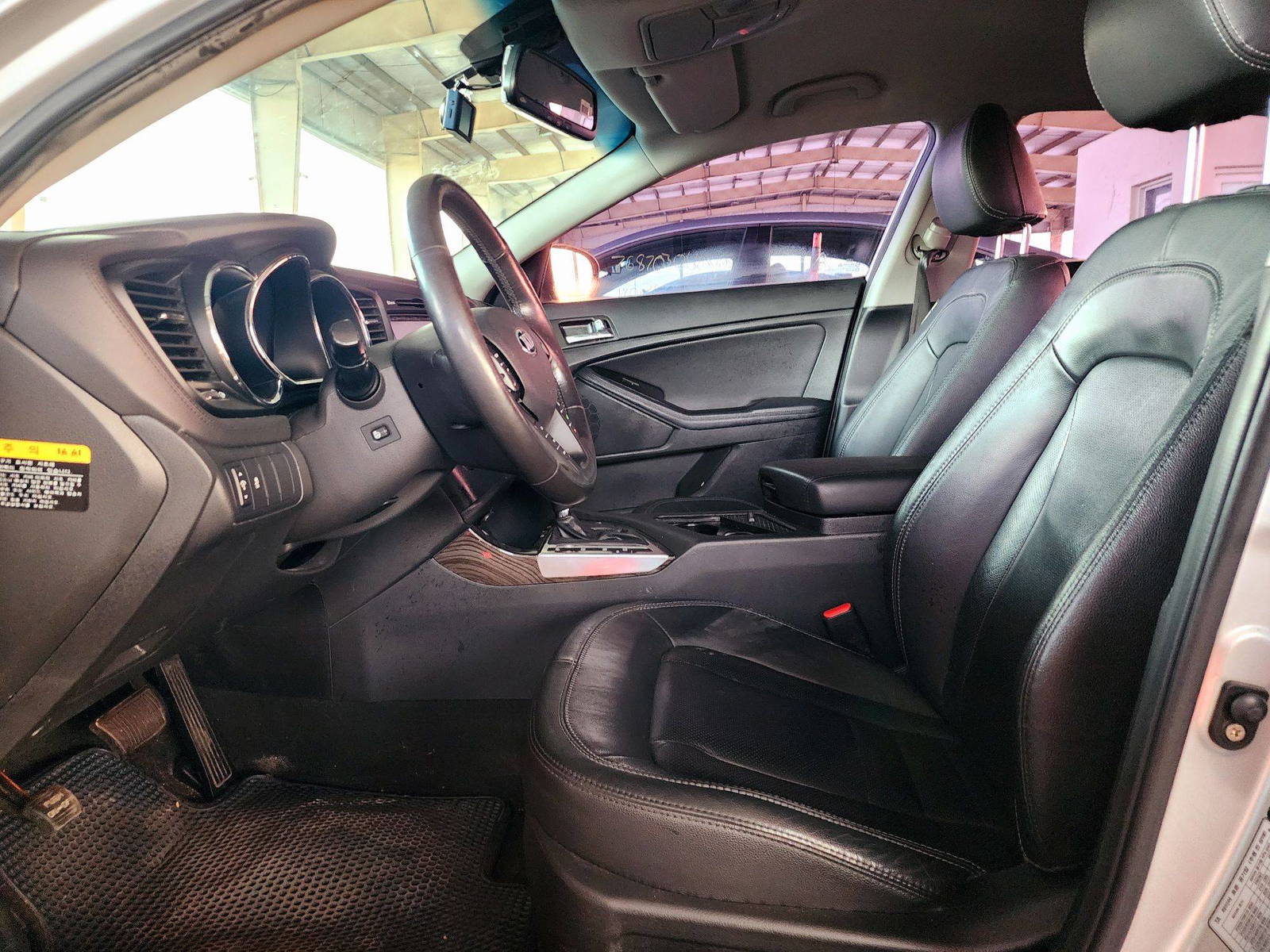 2013 KIA K5 — 88338 KM — Lot 394159 — Souq - Marhaba Auctions Used Cars - Image 8