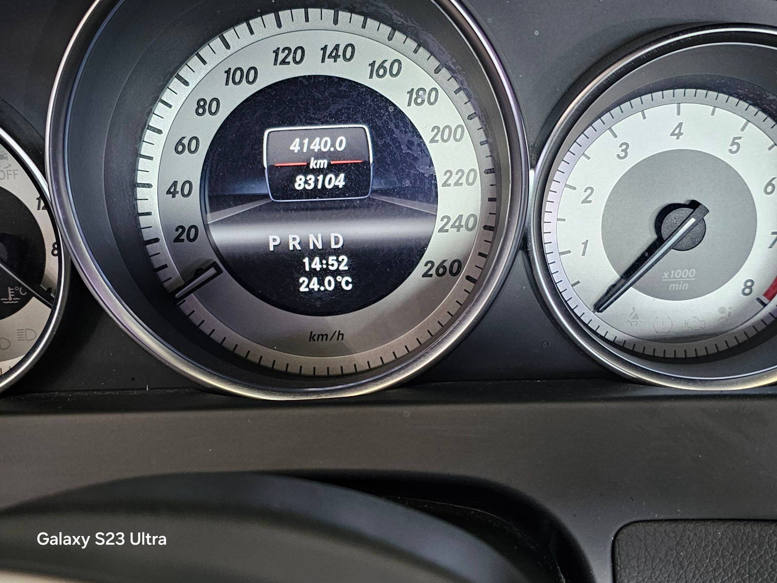 2013 MERCEDES BENZ C200 — 83104 KM — Lot 852420 — Main - Marhaba Auctions Used Cars - Image 9