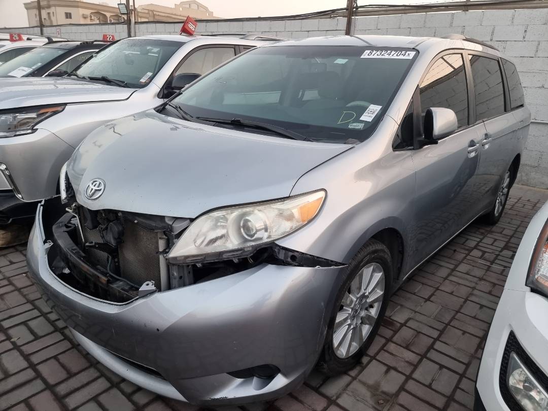2011 TOYOTA SIENNA — 258963 Miles — Lot 124587 — Ind. 12 - Marhaba Auctions Used Cars - Image 5