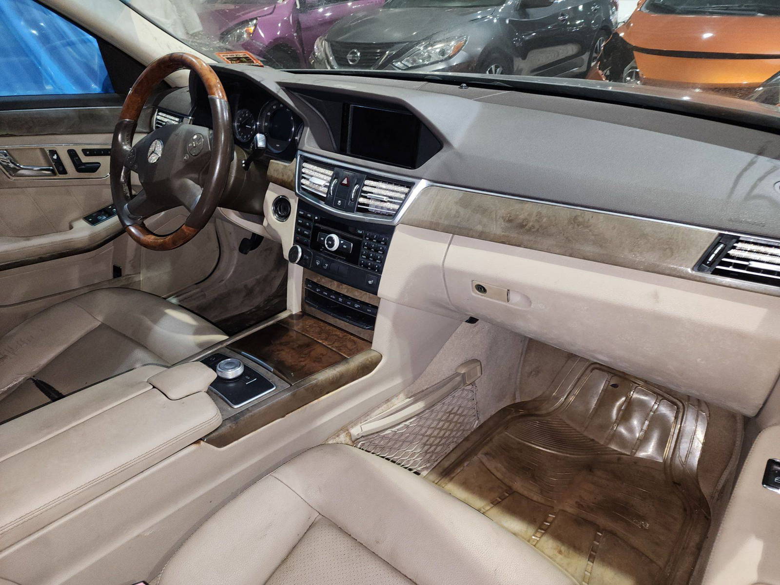 2010 MERCEDES BENZ E 350 — 210506 Miles — Lot 70682323 - Marhaba Auctions Used Cars - Image 6