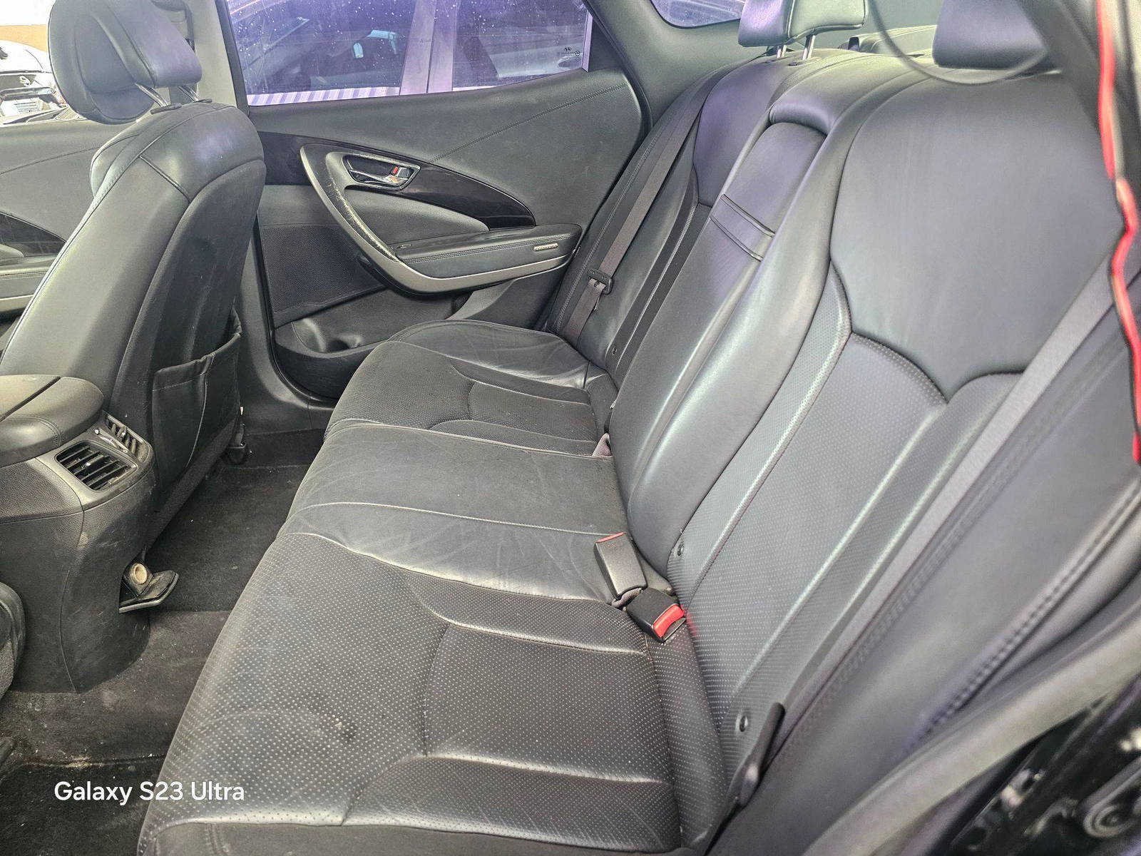 2011 HYUNDAI GRANDEUR — 267772 KM — Lot BBA063899 — Main - Marhaba Auctions Used Cars - Image 9