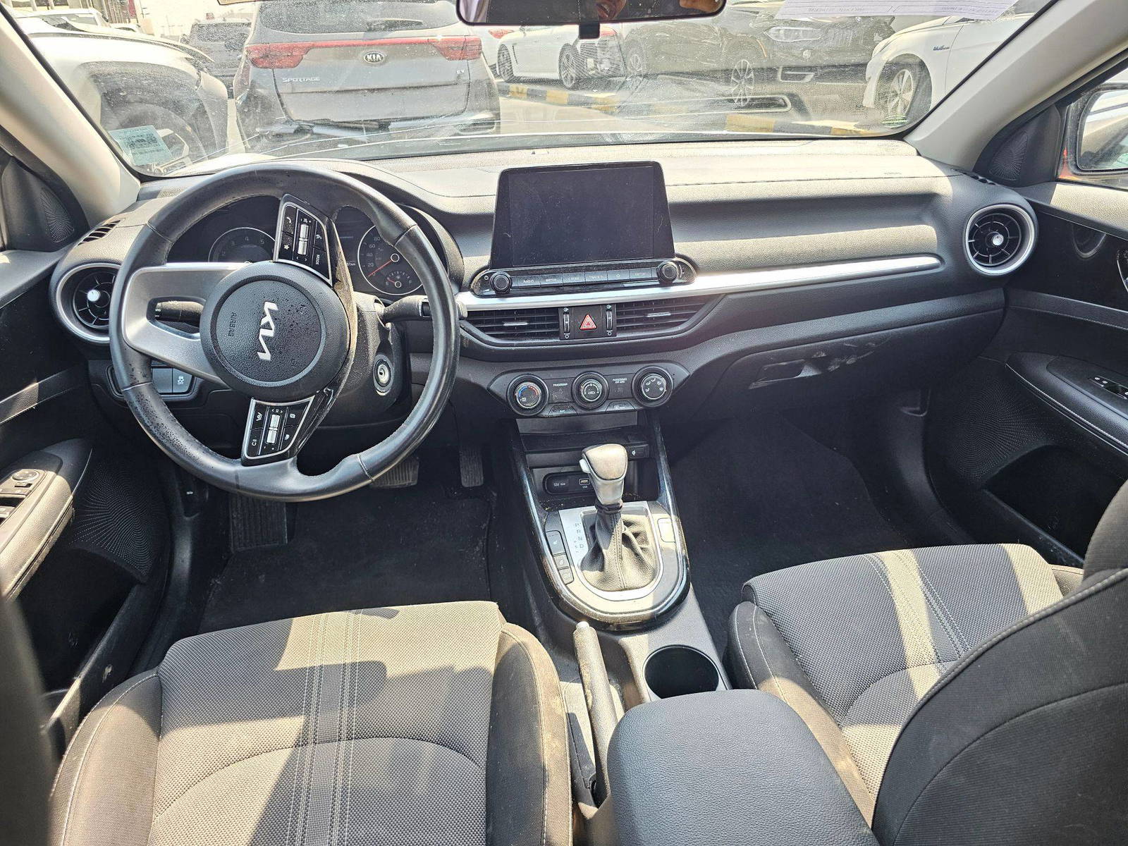 2022 KIA FORTE — 75180 KM — Lot 85463304 — Souq - Marhaba Auctions Used Cars - Image 5