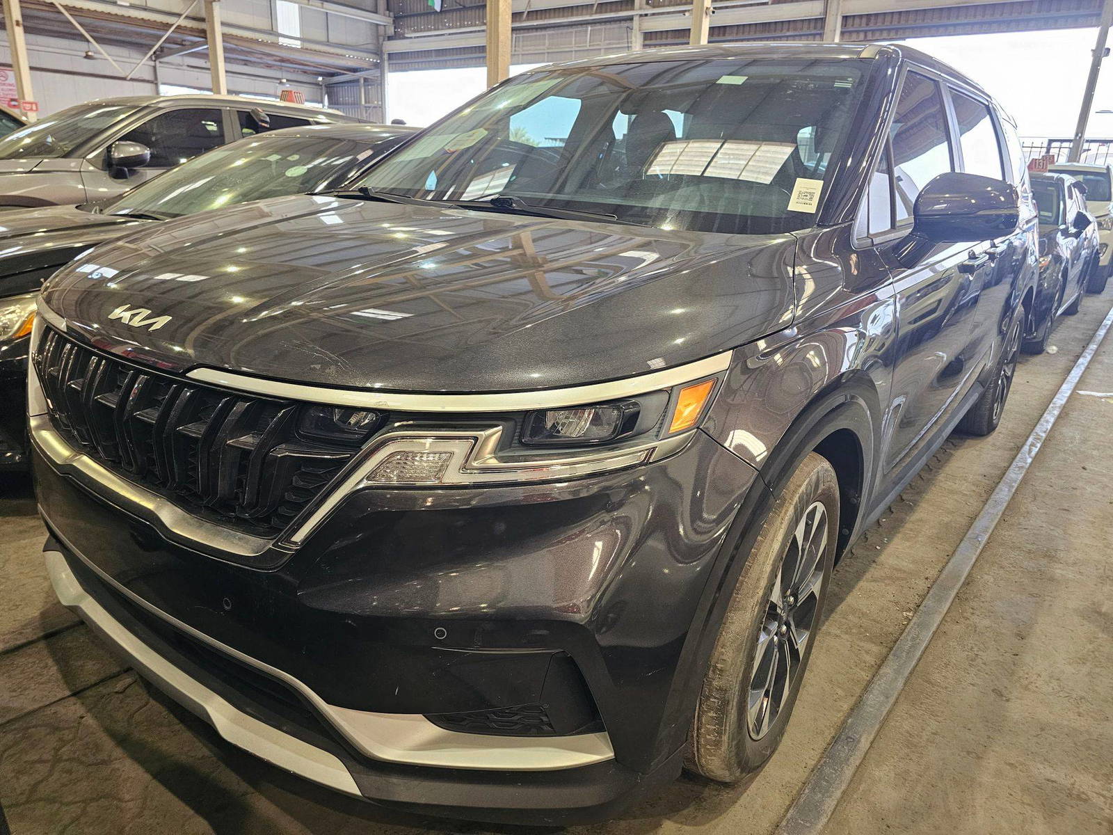 KIA CARNIVAL EX 2023 - Marhaba Auction Used Cars - Image 3