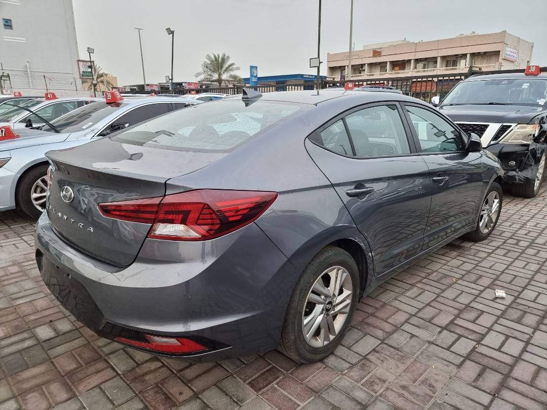 2020 HYUNDAI ELANTRA — 76120 KM — Lot 125478 — Ind. 12 - Marhaba Auctions Used Cars - Image 3
