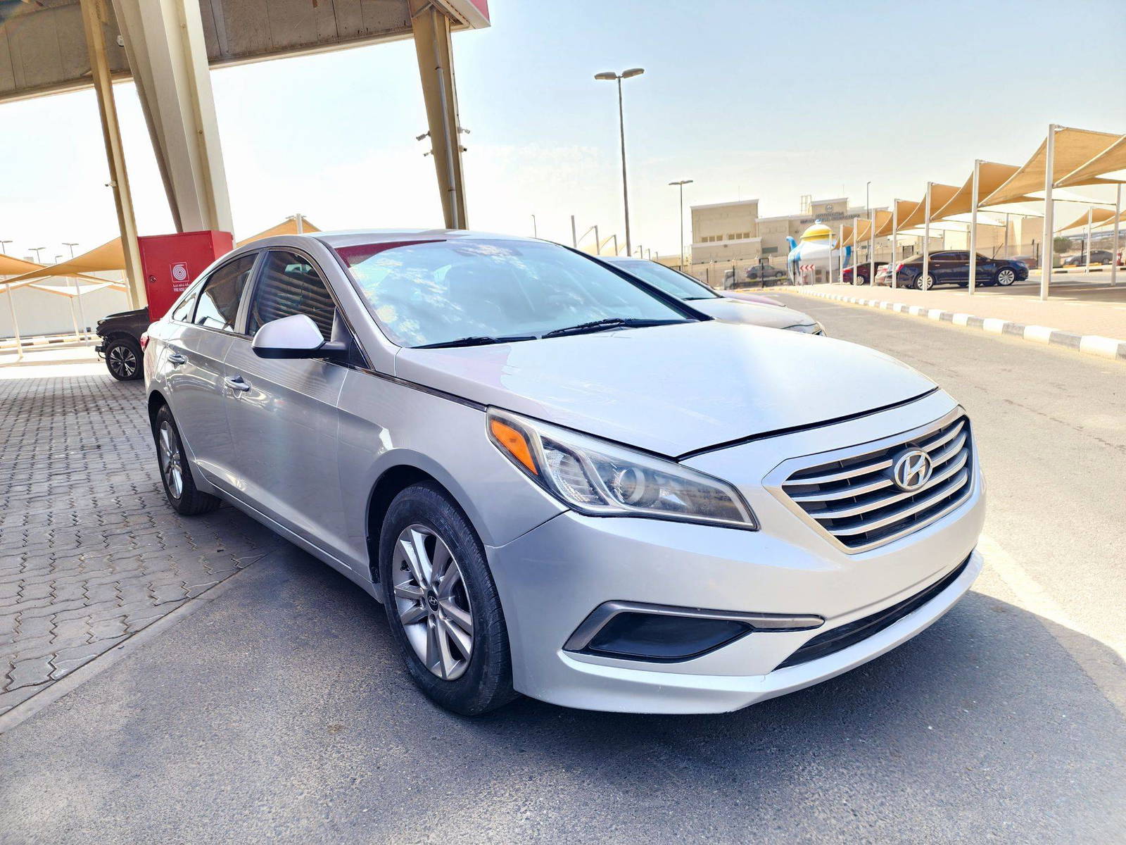 2017 HYUNDAI SONATA — 172397 Miles — Lot H532538 — Souq - Marhaba Auctions Used Cars - Image 3