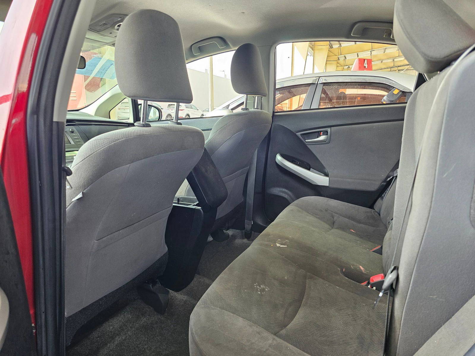 2015 TOYOTA PRIUS — 221817 Miles — Lot 49069015 — Souq - Marhaba Auctions Used Cars - Image 6