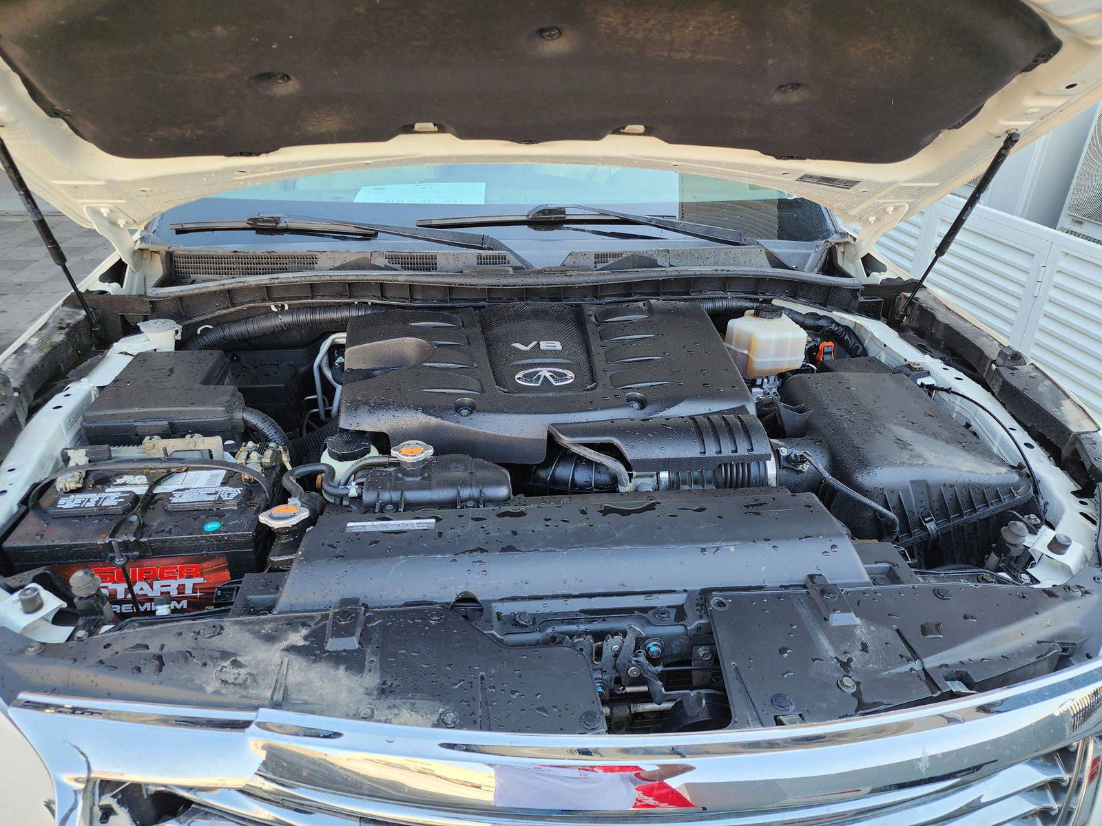 2014 INFINITI QX80 — 163296 Miles — Lot 58127574 — Souq - Marhaba Auctions Used Cars - Image 11