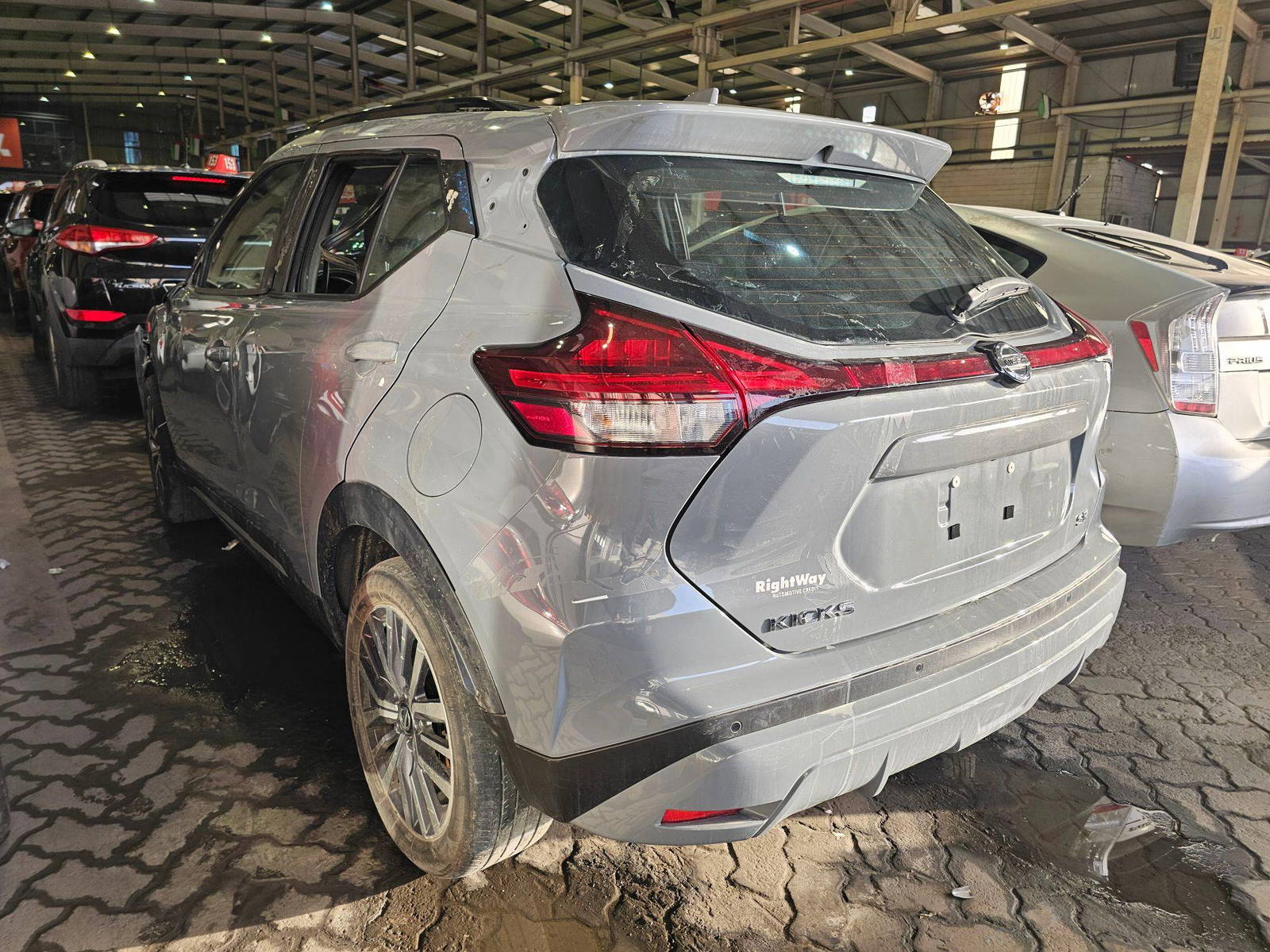 2021 NISSAN KICKS — 82646 Miles — Lot 69783675 — Main - Marhaba Auctions Used Cars - Image 5