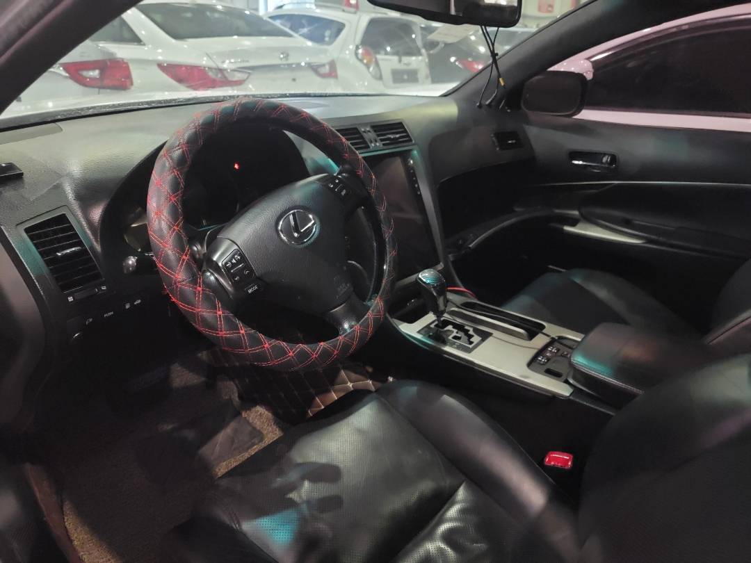 2006 LEXUS GS 300 — 297680 KM — Lot 013696 — Main - Marhaba Auctions Used Cars - Image 8