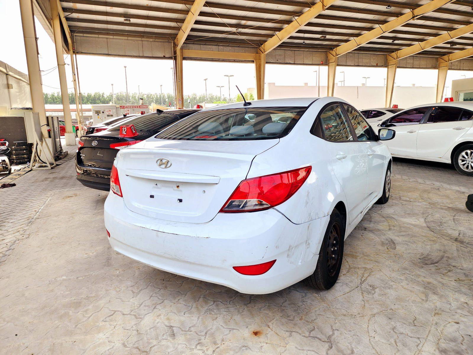 HYUNDAI ACCENT 2016 - Marhaba Auction Used Cars - Image 3