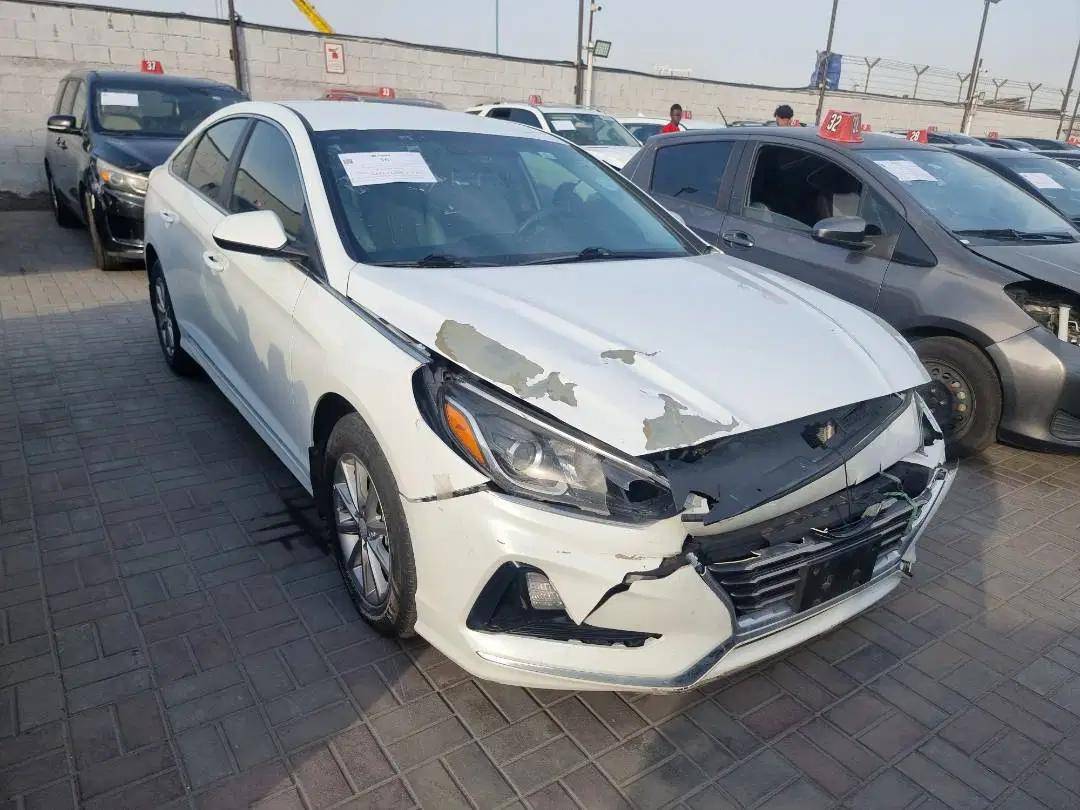 2018 HYUNDAI SONATA — 124022 Miles — Lot 706526 — Ind. 12 - Marhaba Auctions Used Cars - Image 5