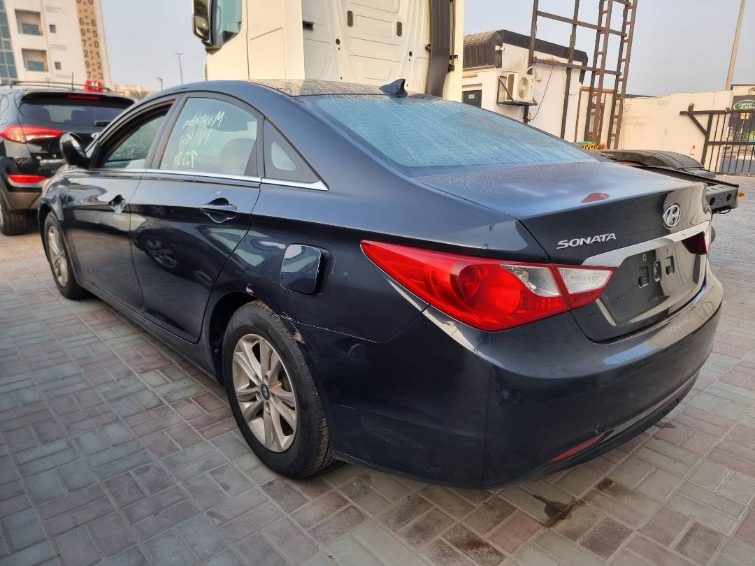 2013 HYUNDAI SONATA — 146010 Miles — Lot 125487 — Ind. 12 - Marhaba Auctions Used Cars - Image 5
