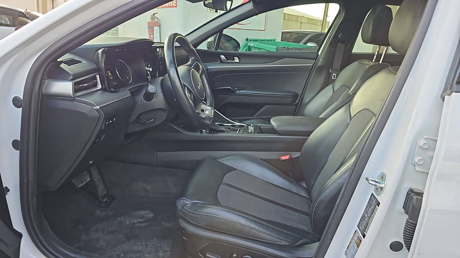 KIA K5 2023 - Marhaba Auction Used Cars - Image 5