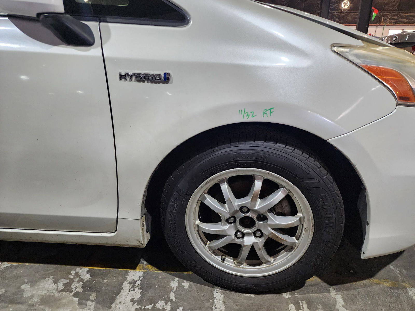 2012 TOYOTA PRIUS V — 183023 Miles — Lot 60979145 — Al Quoz - Marhaba Auctions Used Cars - Image 11