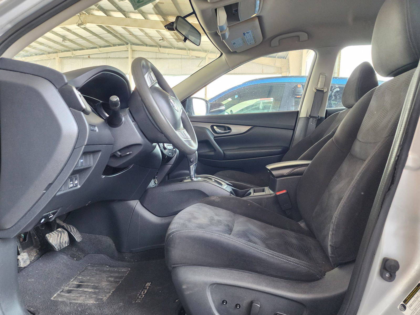 2015 NISSAN ROGUE — 136080 Miles — Lot P526402 — Souq - Marhaba Auctions Used Cars - Image 8