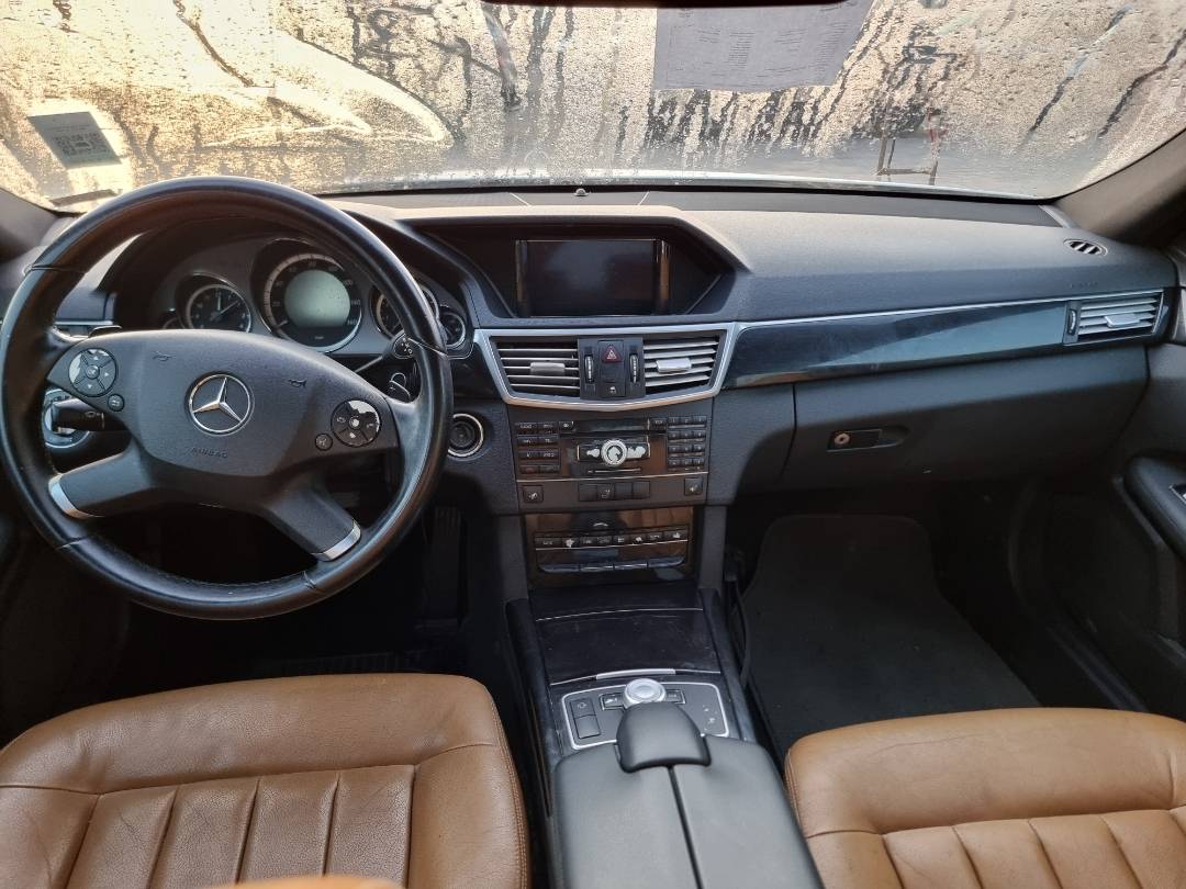 2010 MERCEDES BENZ E 350 — 194365 Miles — Lot 39302737 — Ind. 12 - Marhaba Auctions Used Cars - Image 7