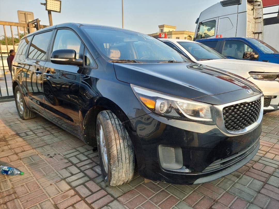 2017 KIA SEDONA — 166383 Miles — Lot 125487 — Ind. 12 - Marhaba Auctions Used Cars - Image 3