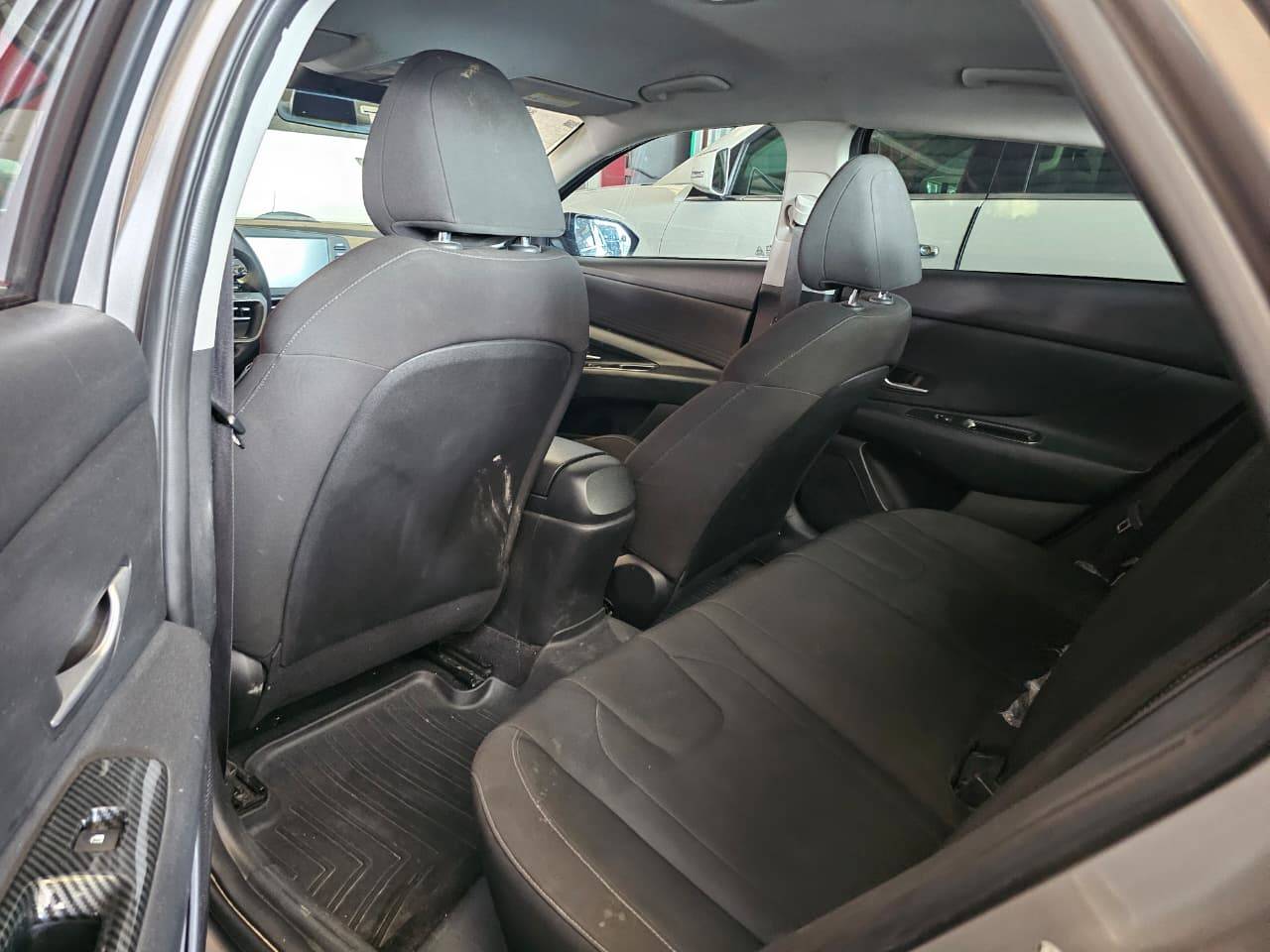 2023 HYUNDAI ELANTRA — 76419 KM — Lot PU447104 — Main - Marhaba Auctions Used Cars - Image 6