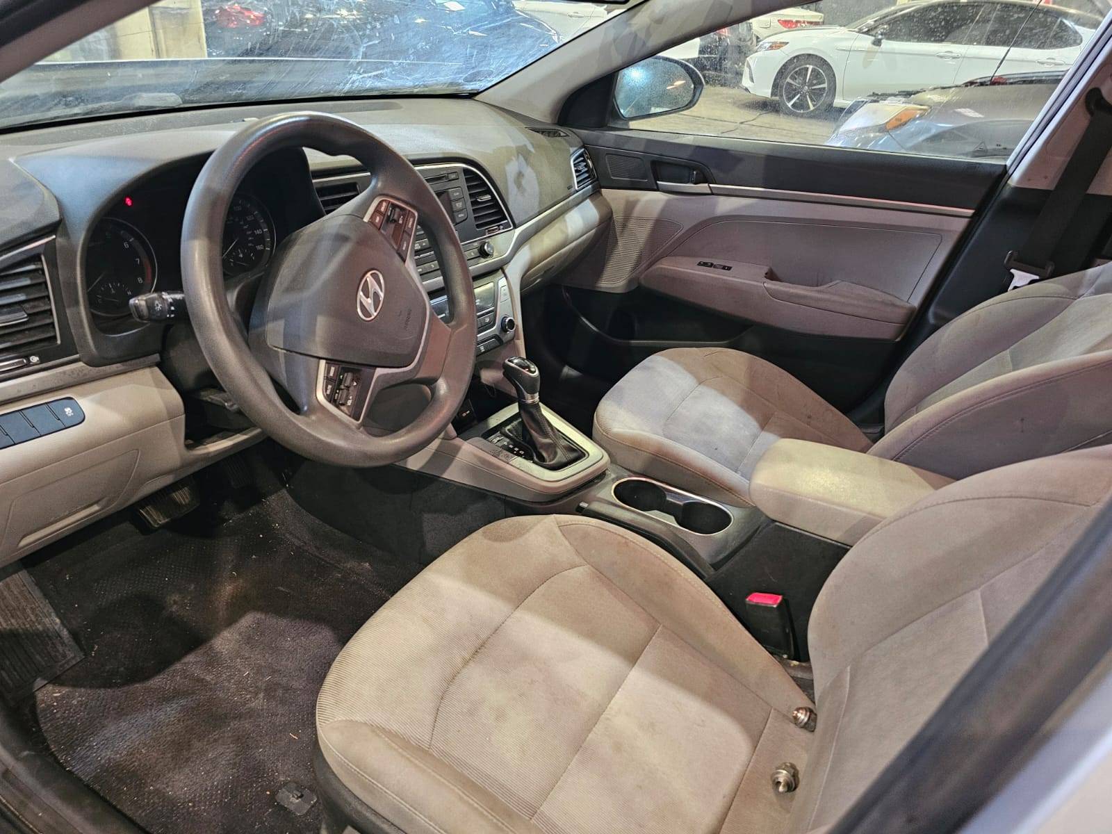 HYUNDAI ELANTRA 2017 - Marhaba Auction Used Cars - Image 8