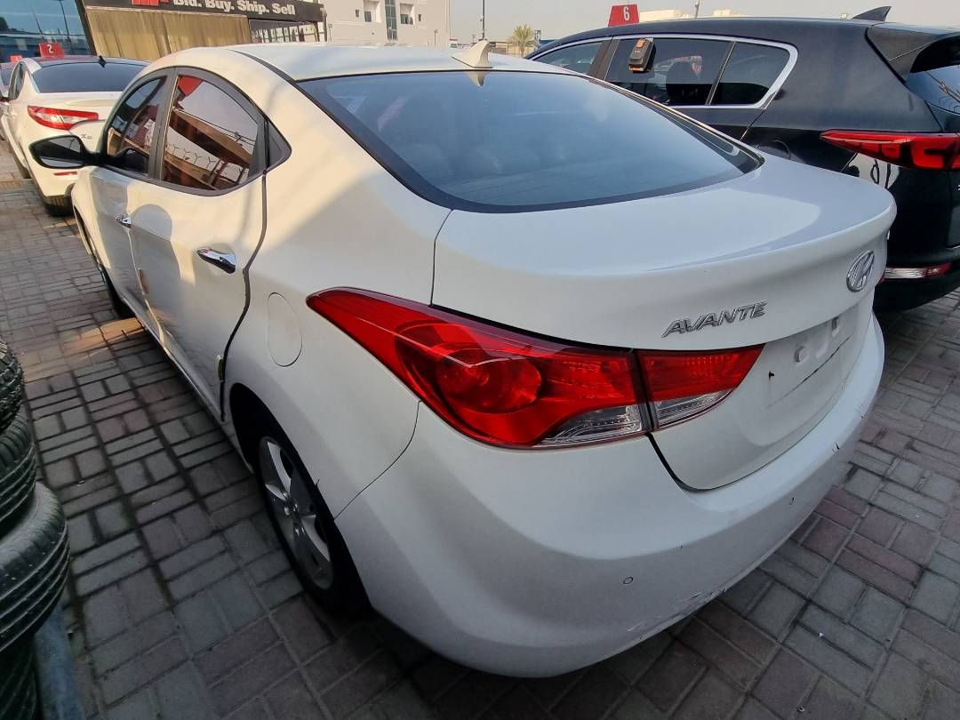 2011 HYUNDAI AVANTE — 242924 KM — Lot 082515 — Main - Marhaba Auctions Used Cars - Image 5