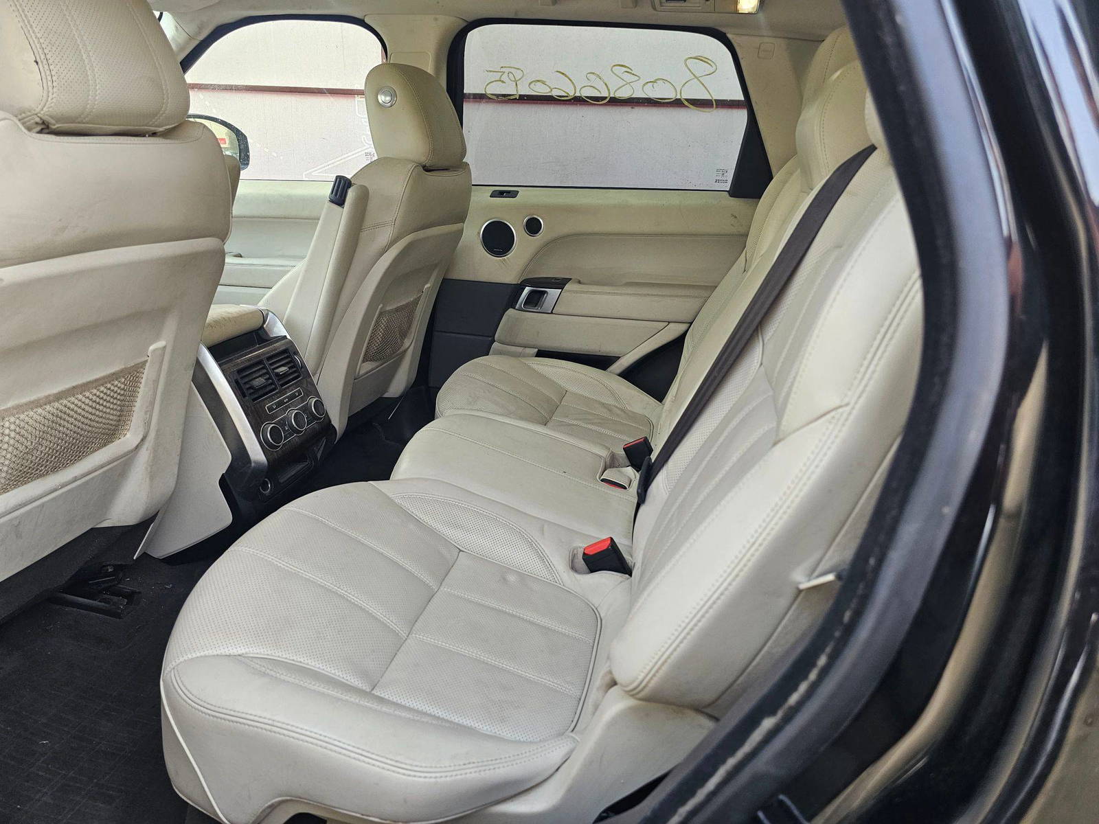 LAND ROVER RANGE ROVER HSE 2015 - Marhaba Auction Used Cars - Image 9