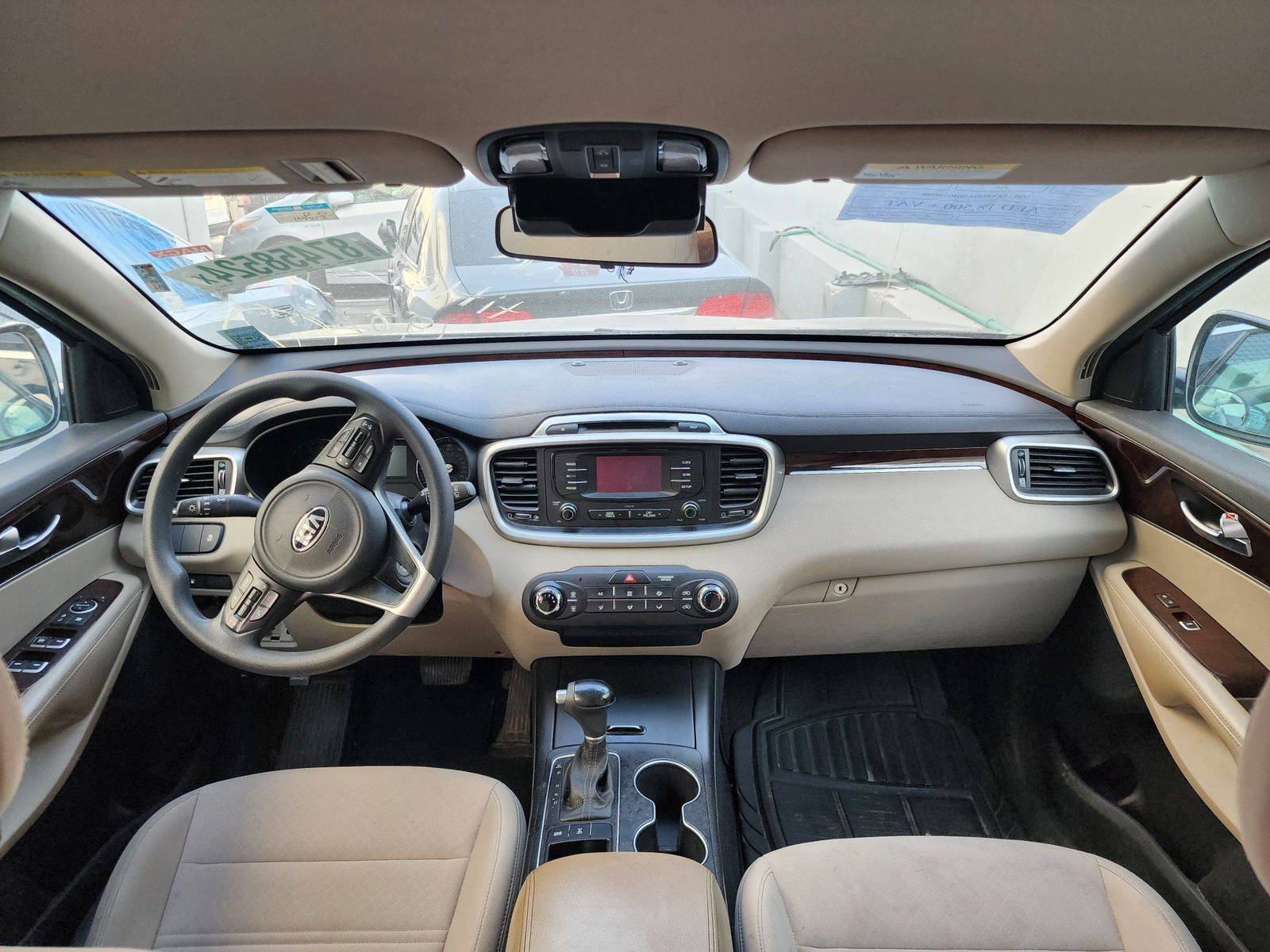2017 KIA SORENTO — 169013 Miles — Lot 198280 — Souq - Marhaba Auctions Used Cars - Image 8