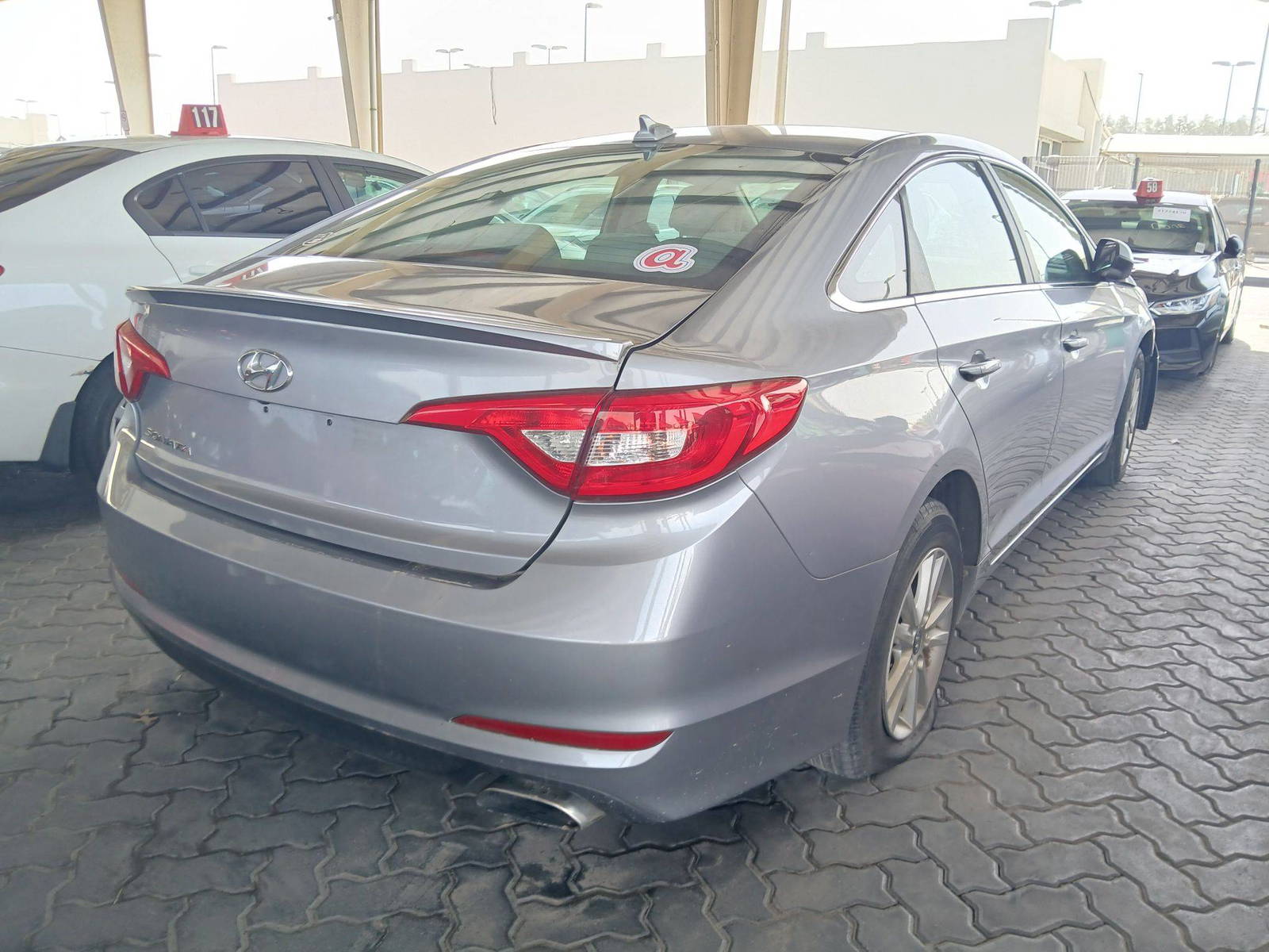 2015 HYUNDAI SONATA — 121673 Miles — Lot H000743 — Souq - Marhaba Auctions Used Cars - Image 3