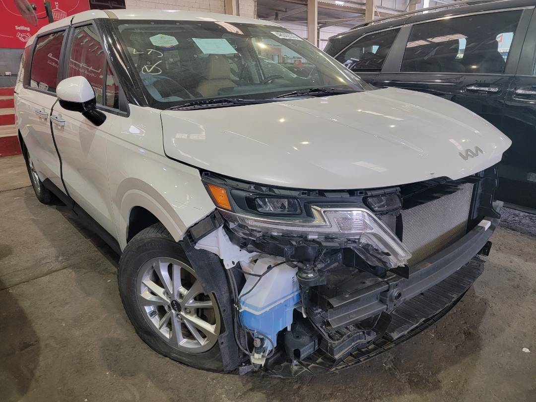 2022 KIA CARNIVAL LX — 79550 Miles — Lot 48042035 — Main - Marhaba Auctions Used Cars - Image 5