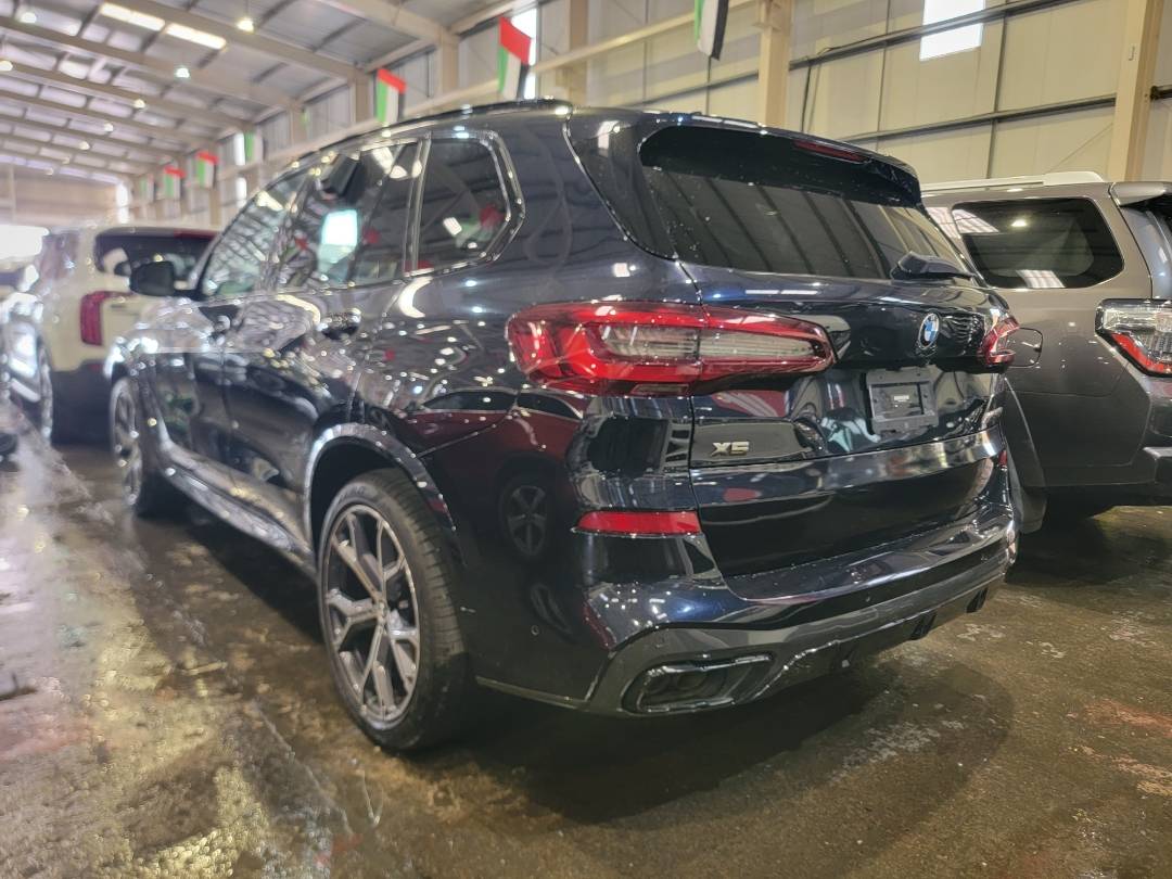 2022 BMW X5 M50I — 1750 Miles — Lot 52721003 — Main - Marhaba Auctions Used Cars - Image 3