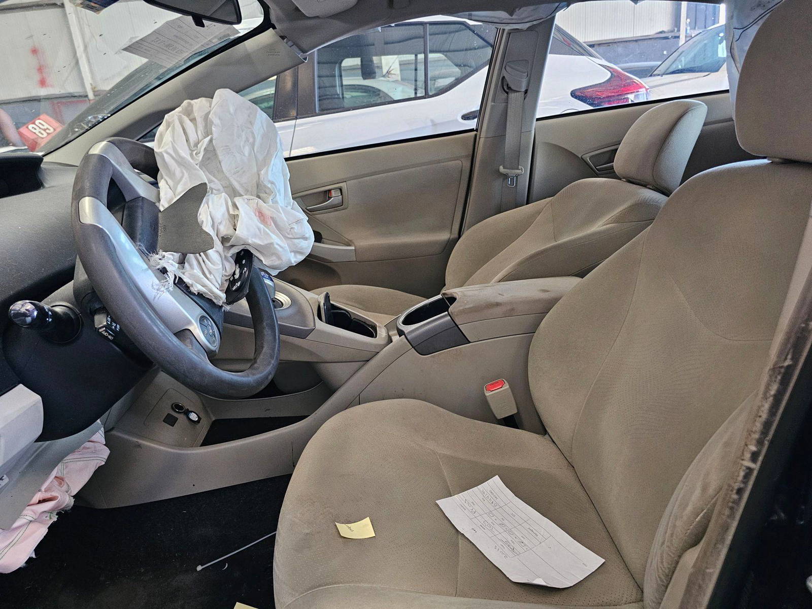 2015 TOYOTA PRIUS — 167087 Miles — Lot XF1944190 — Main - Marhaba Auctions Used Cars - Image 9