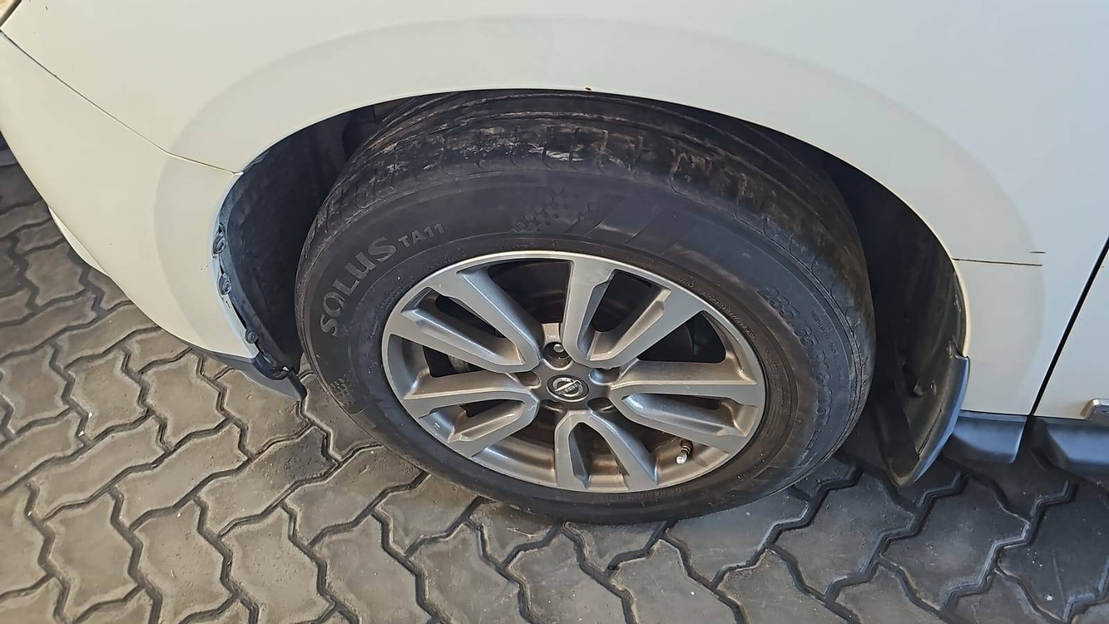 2014 NISSAN PATHFINDER — 213896 Miles — Lot 2EC704987 — Souq - Marhaba Auctions Used Cars - Image 4