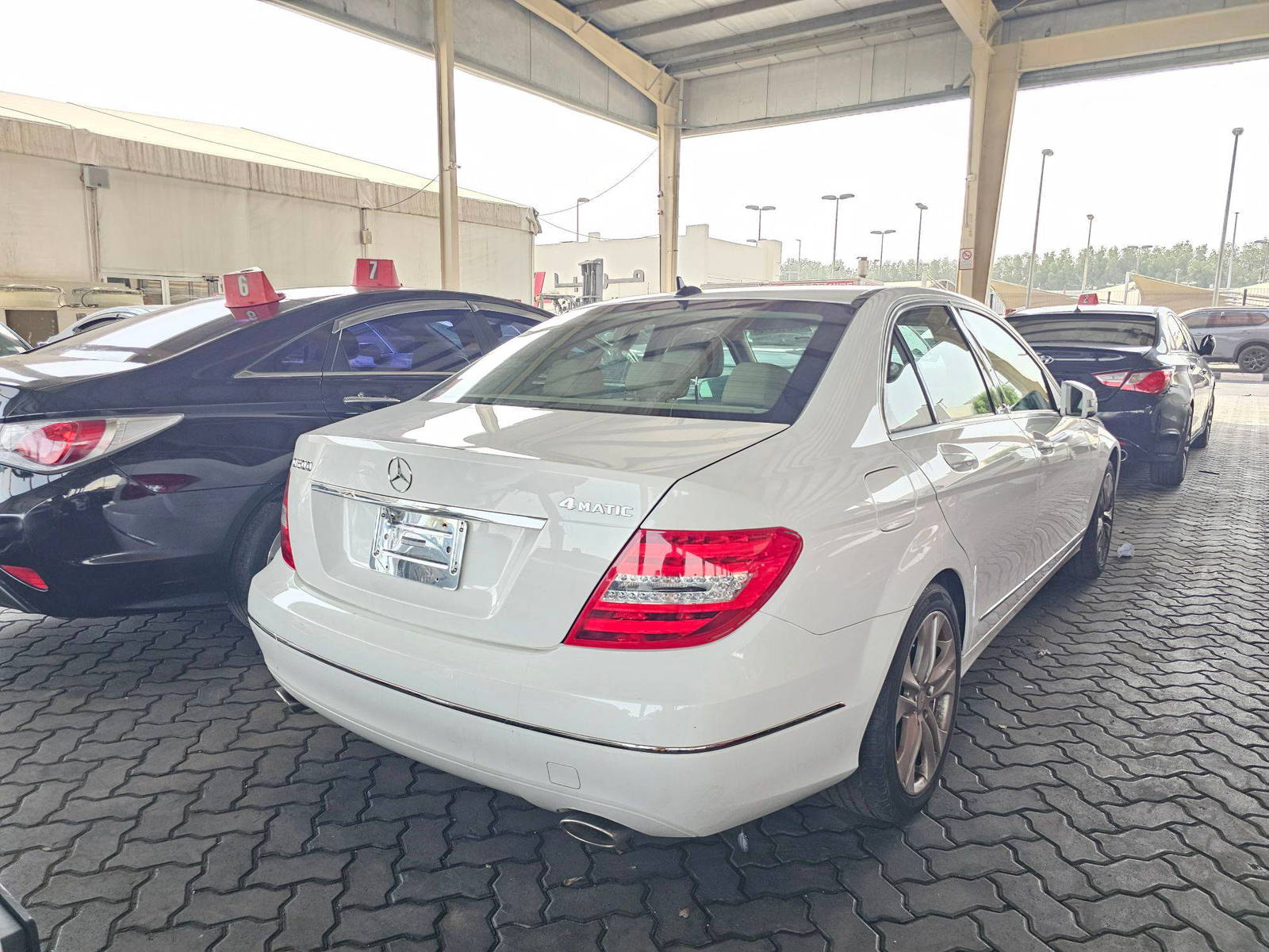 2014 MERCEDES BENZ C300 — 135250 Miles — Lot B3EA910146 — Souq - Marhaba Auctions Used Cars - Image 3
